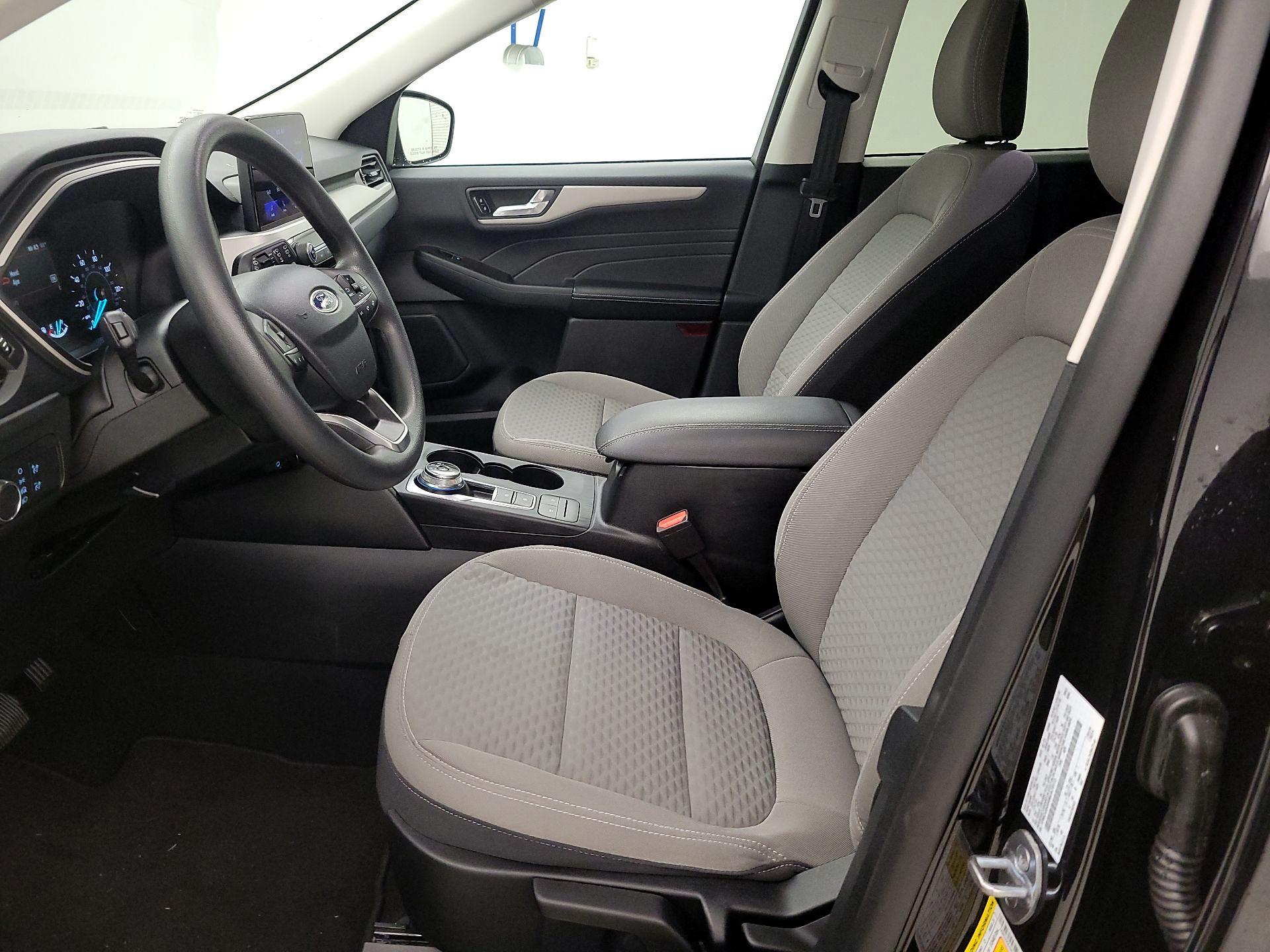 Thumbnail: 2021 Ford Escape - 9