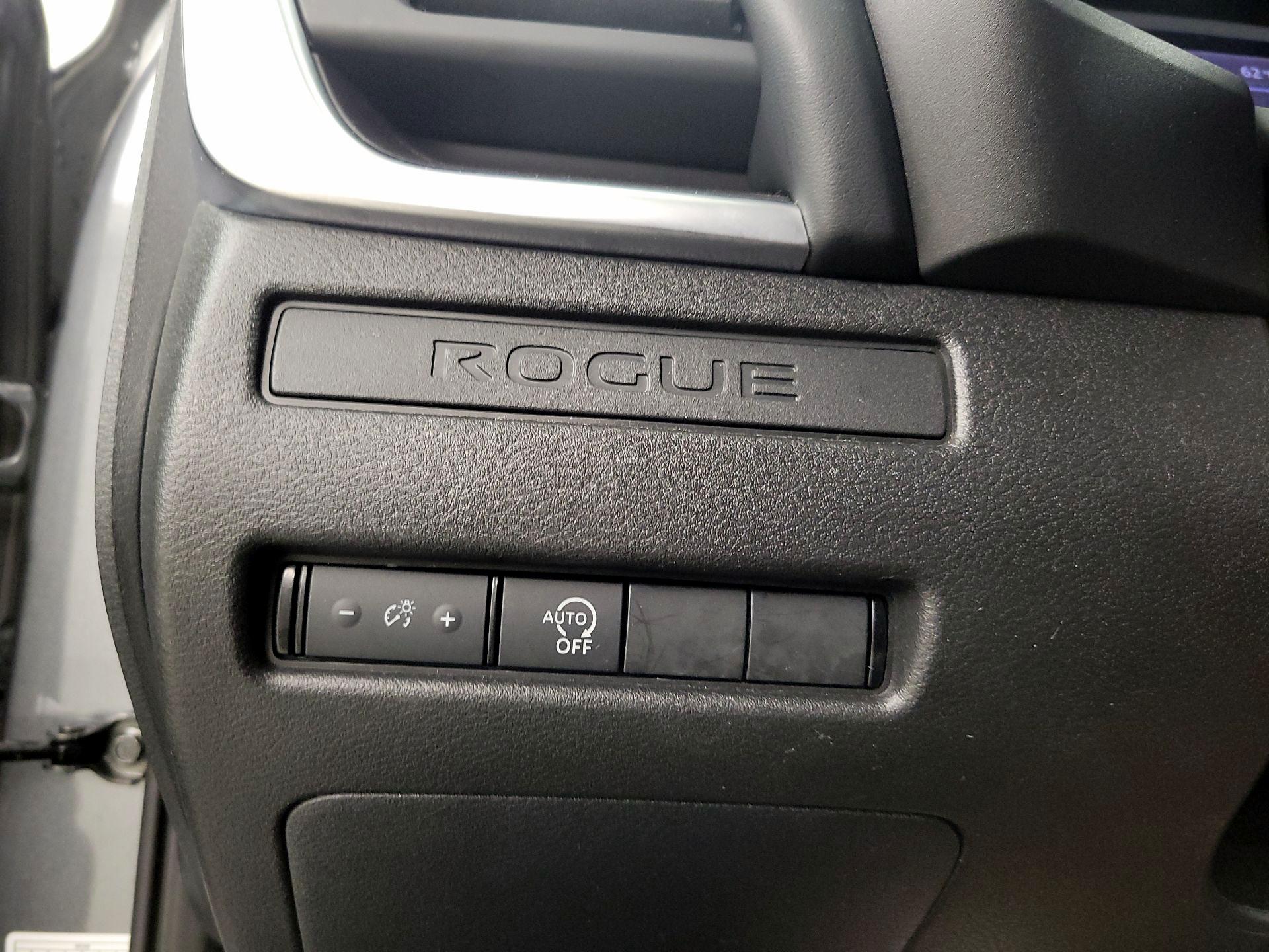 Thumbnail: 2023 Nissan Rogue - 11