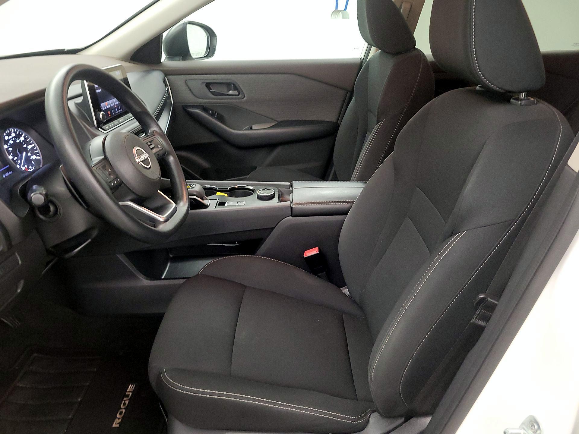 Thumbnail: 2023 Nissan Rogue - 9