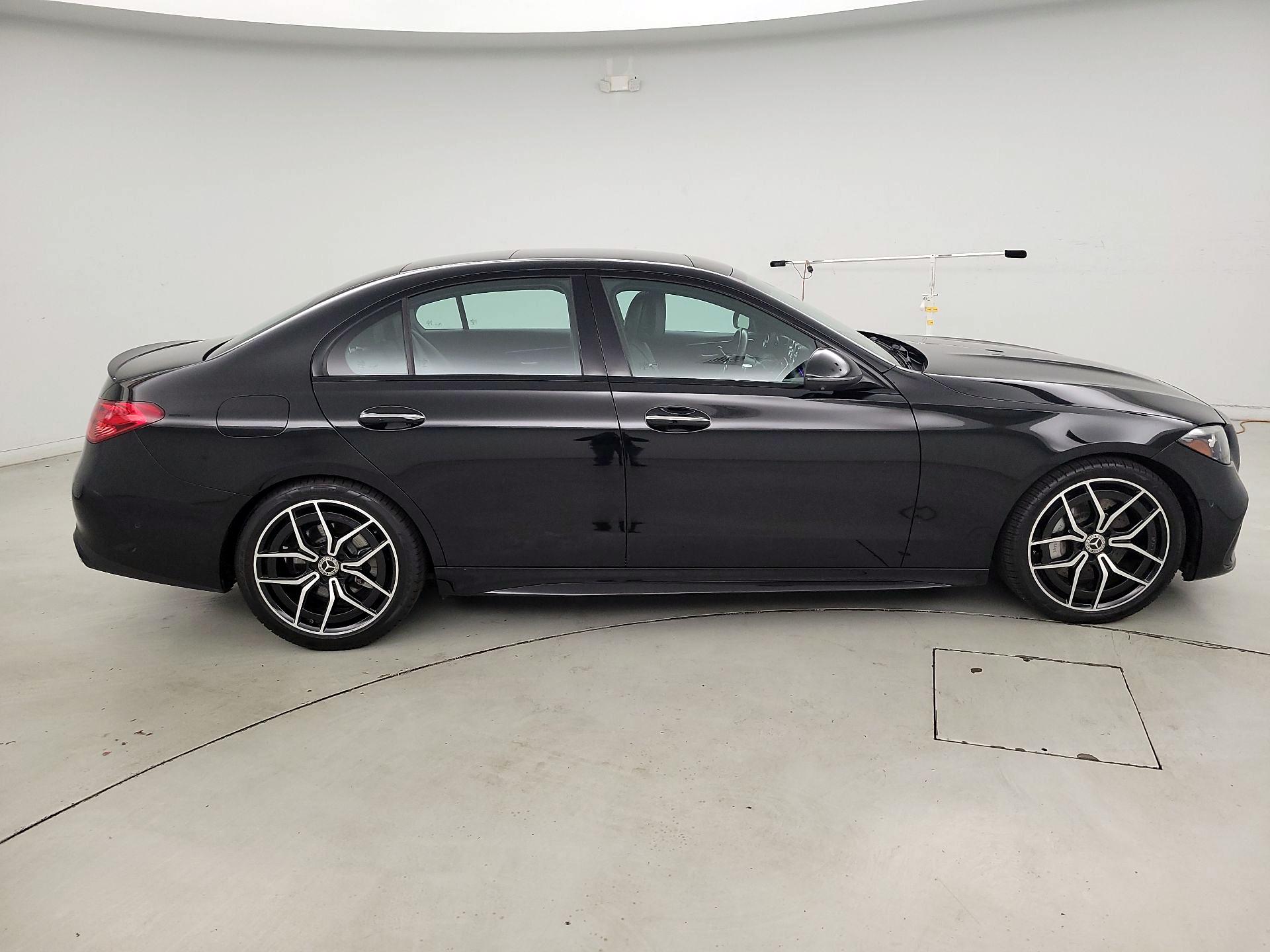 Thumbnail: 2022 Mercedes-Benz C-Class - 4