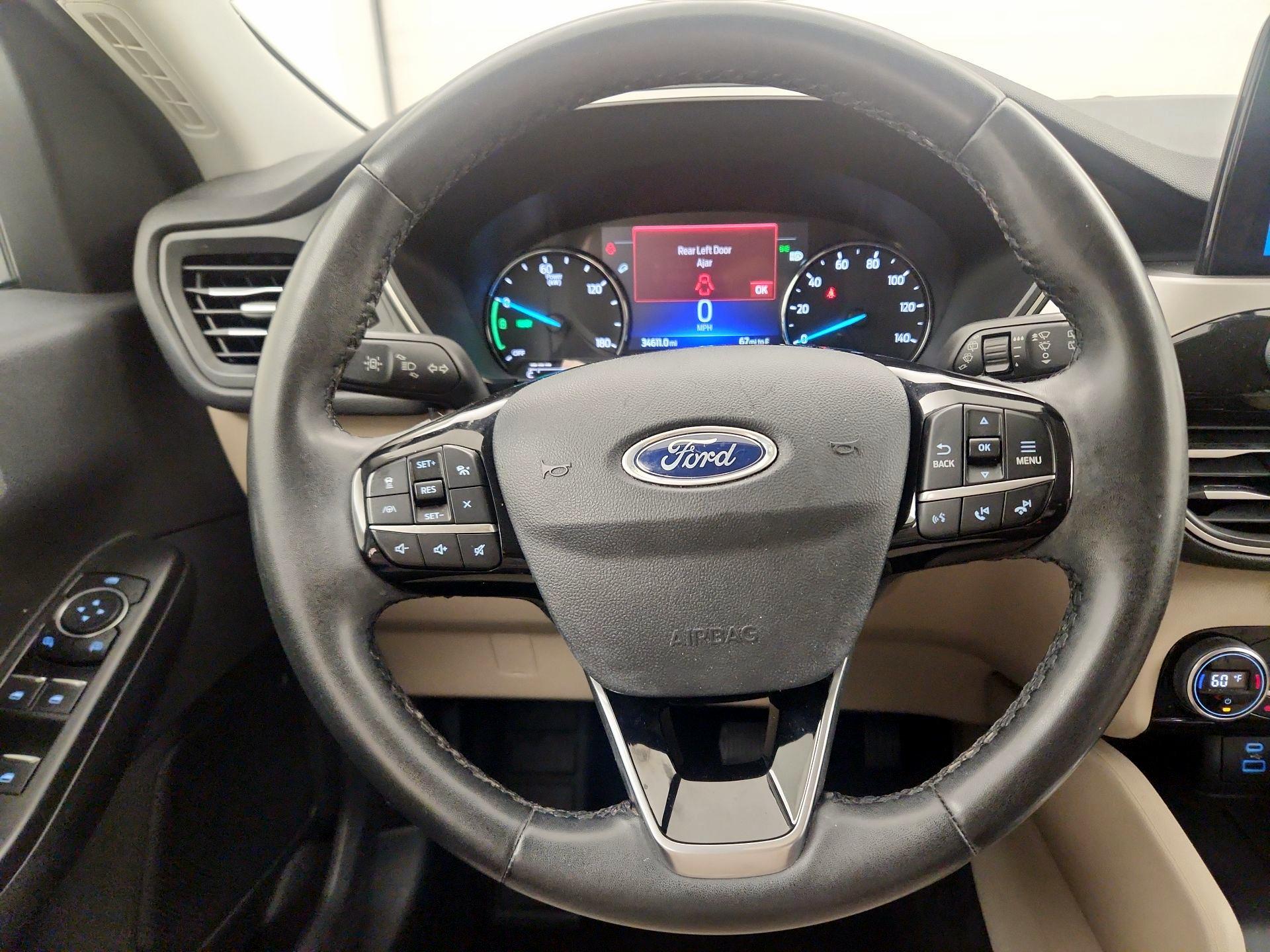 Thumbnail: 2021 Ford Escape - 10
