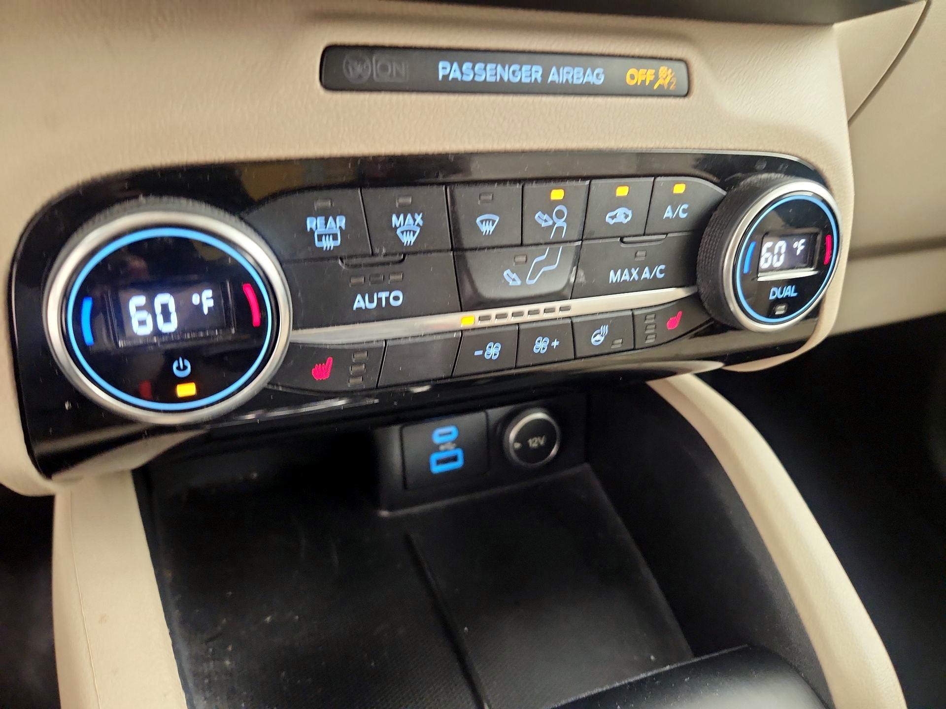 Thumbnail: 2021 Ford Escape - 17