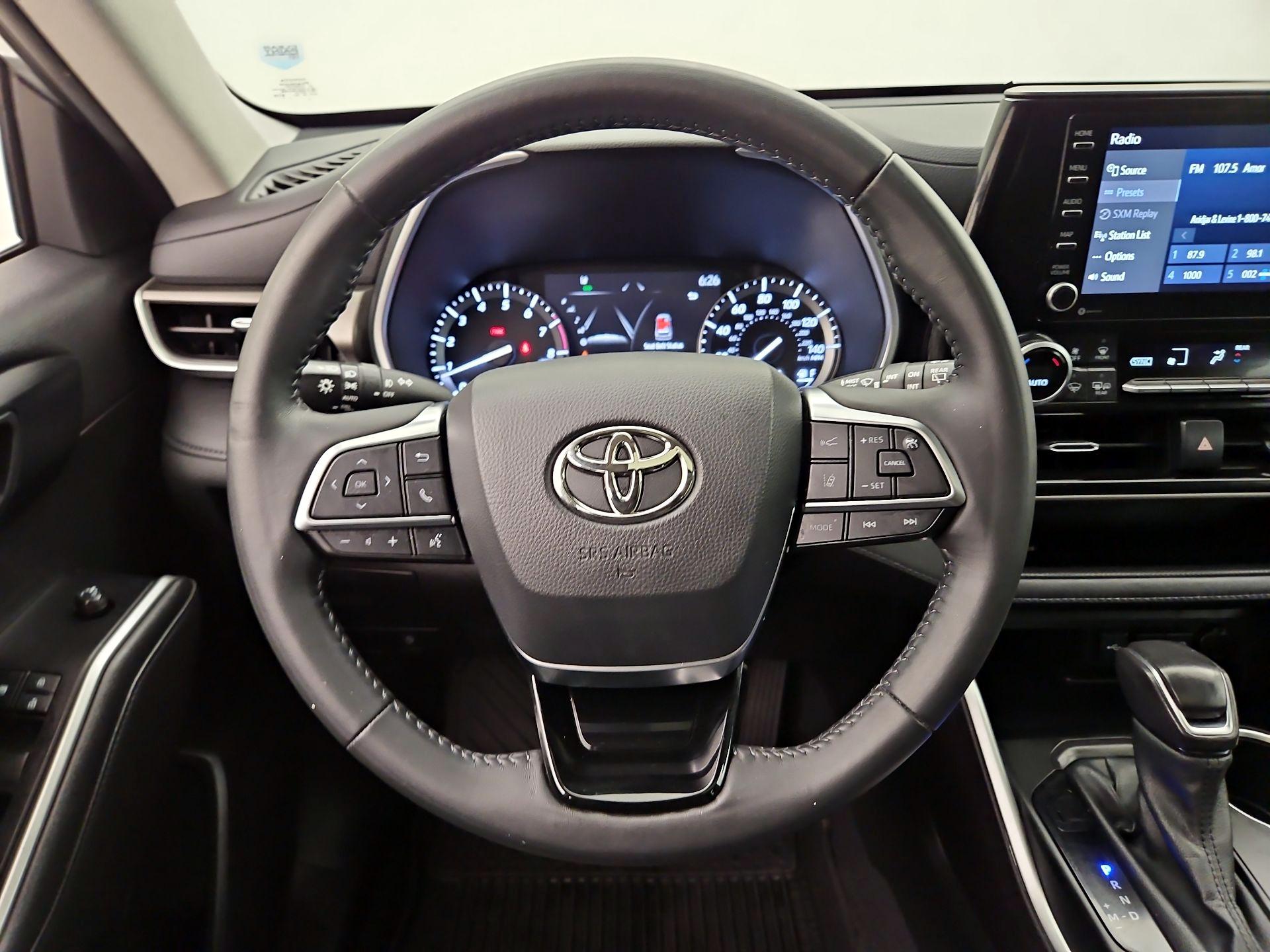 Thumbnail: 2021 Toyota Highlander - 10