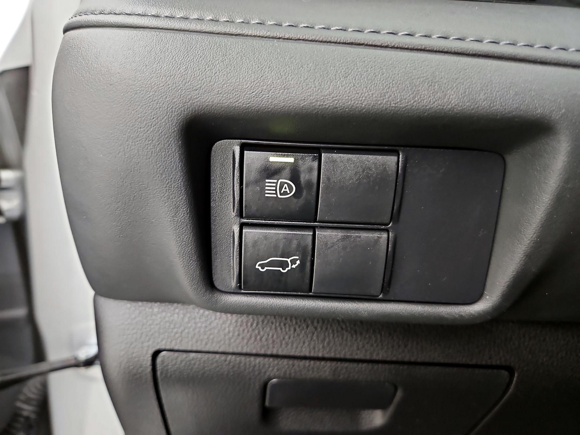 Thumbnail: 2021 Toyota Highlander - 13