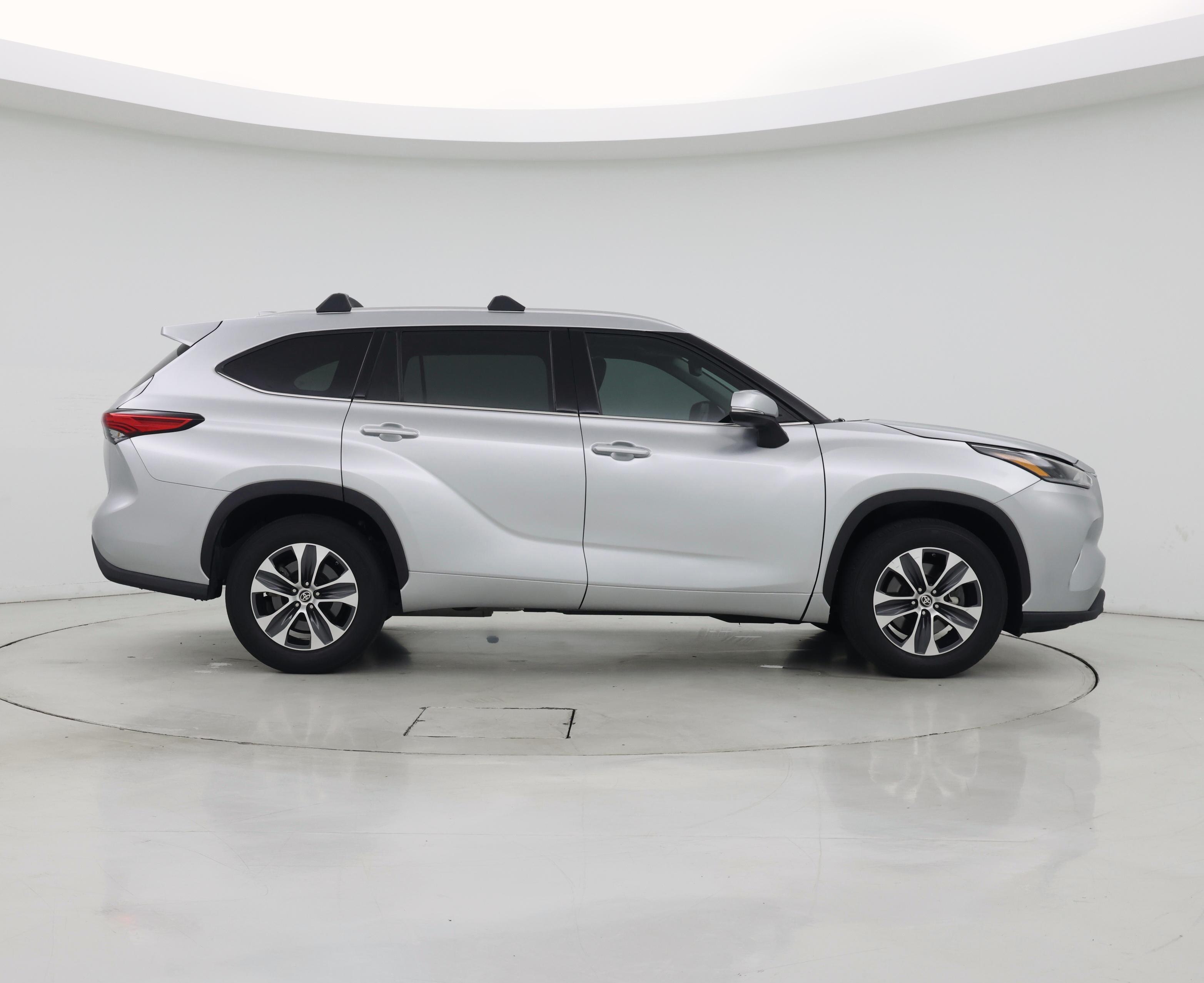 Thumbnail: 2021 Toyota Highlander - 7