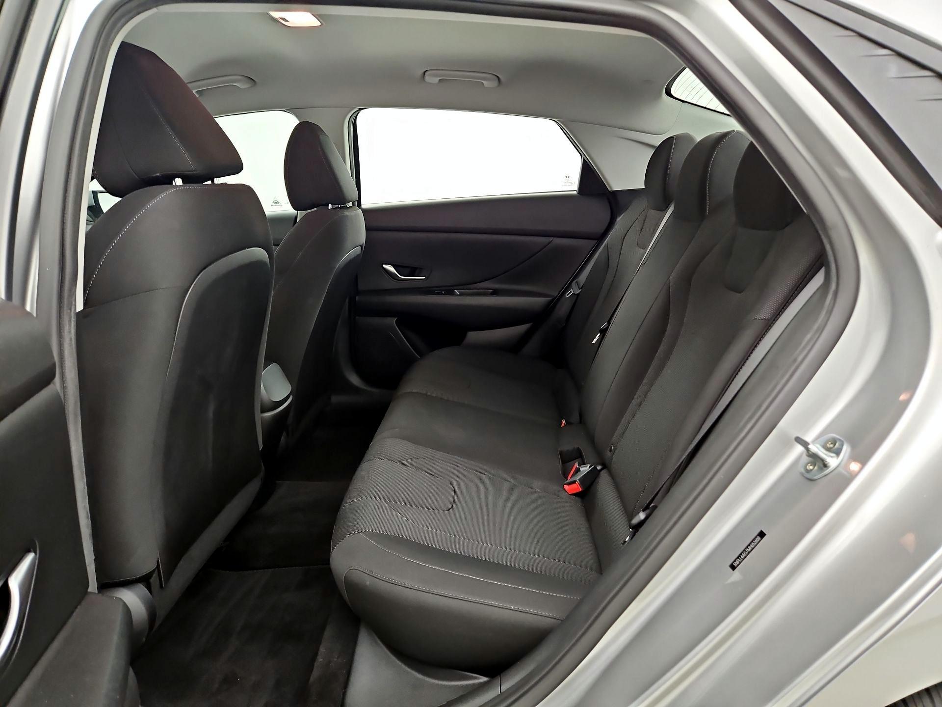Thumbnail: 2021 Hyundai Elantra - 19