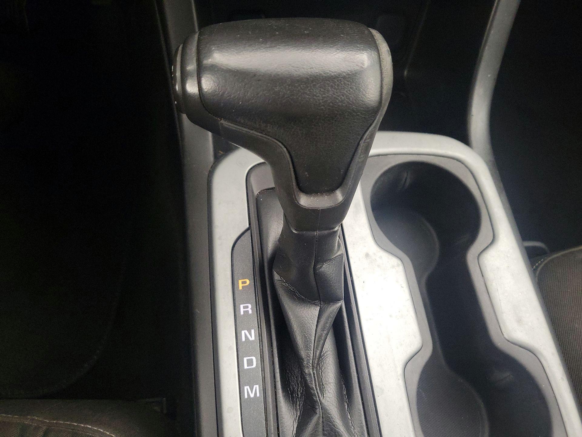 Thumbnail: 2016 Chevrolet Colorado - 17
