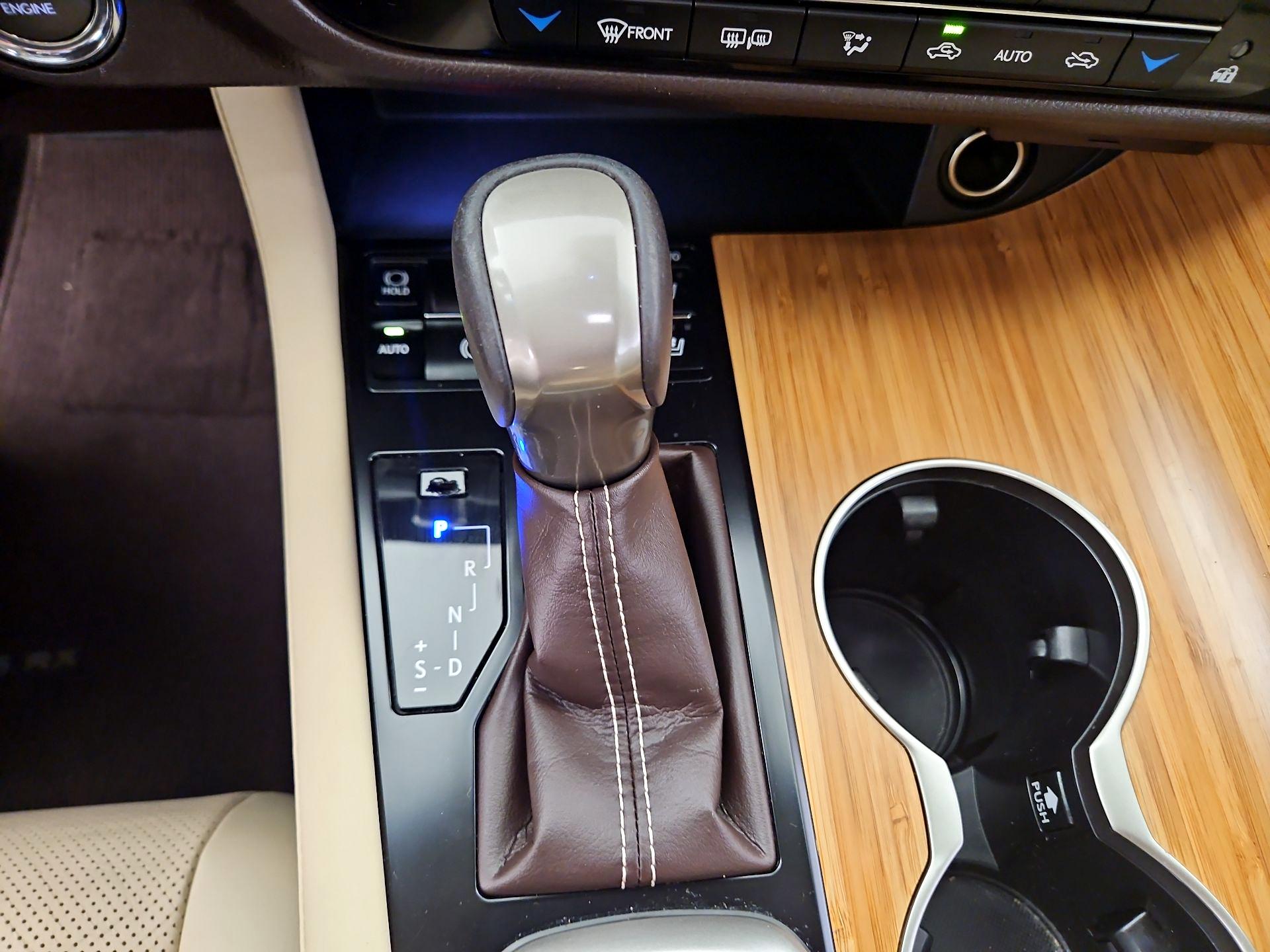 Thumbnail: 2019 Lexus RX - 18