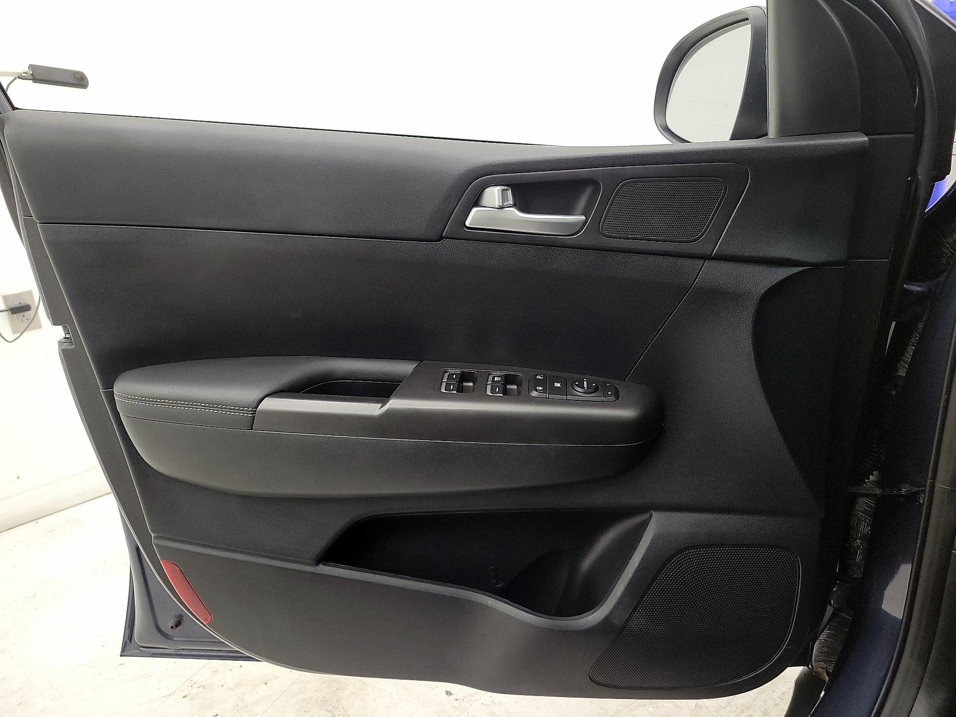 Thumbnail: 2022 Kia Sportage - 12