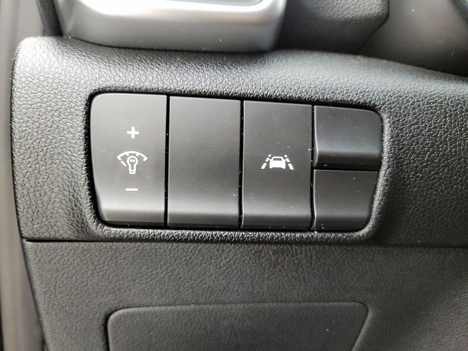 Thumbnail: 2022 Kia Sportage - 13