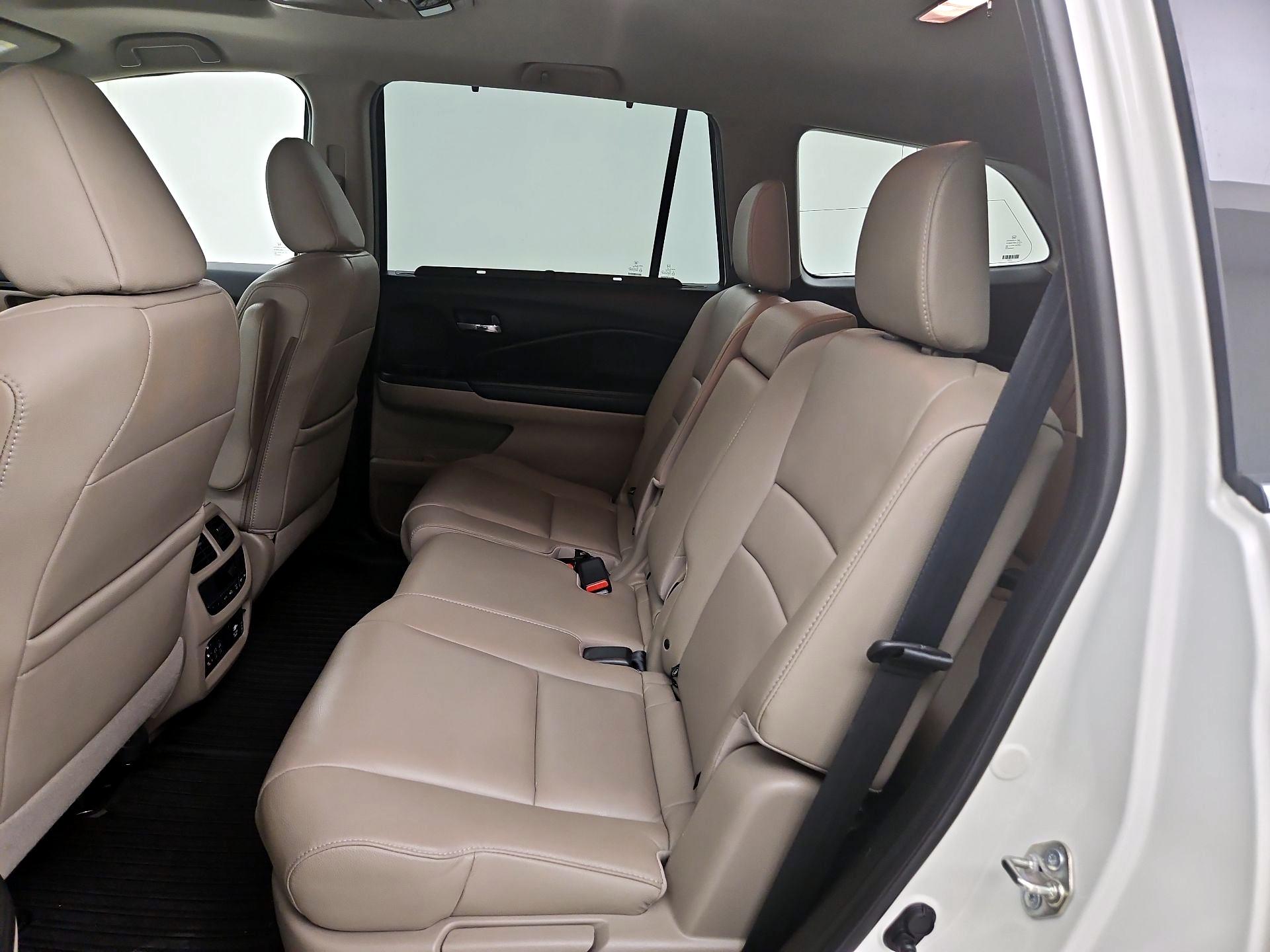 Thumbnail: 2018 Honda Pilot - 20