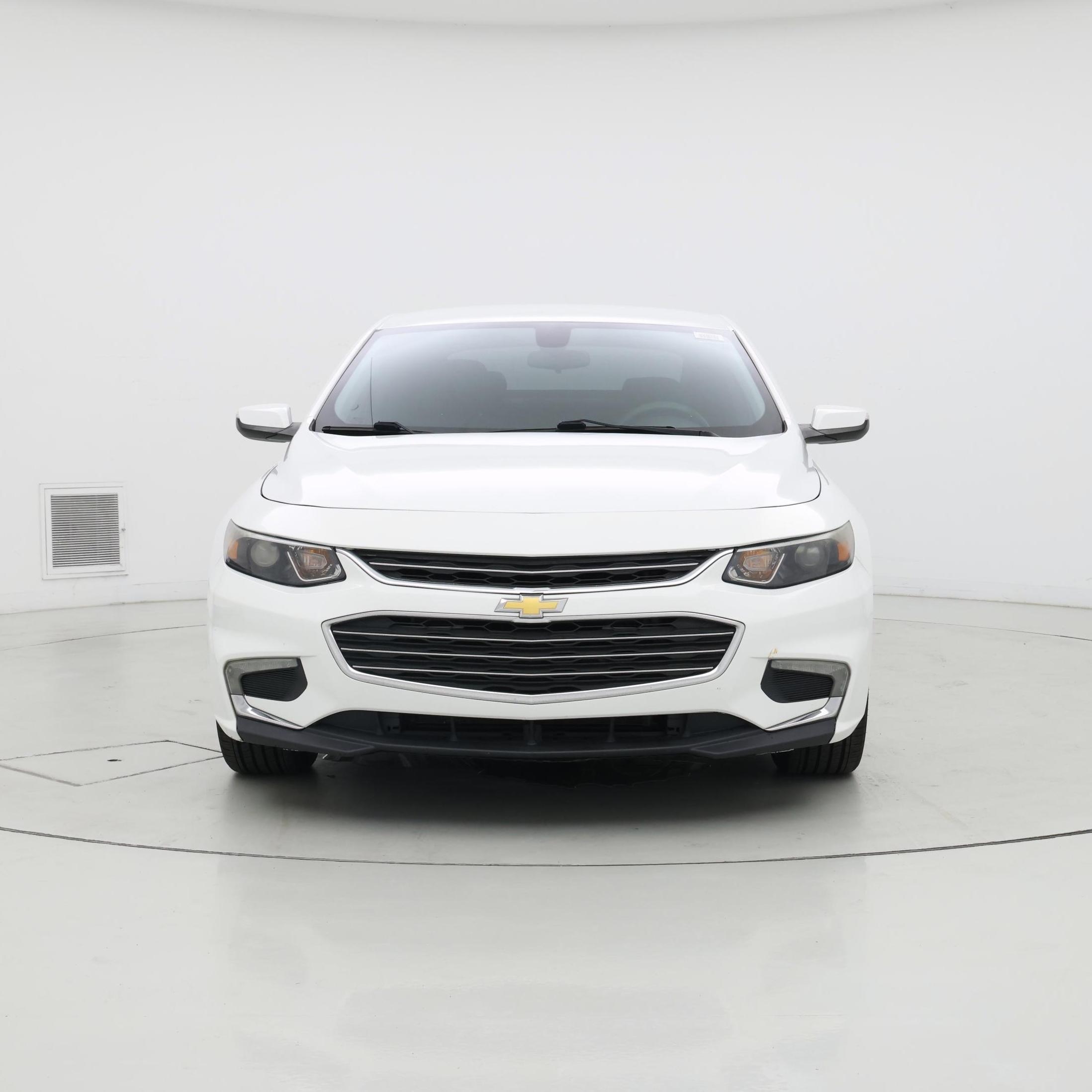 Thumbnail: 2017 Chevrolet Malibu - 5