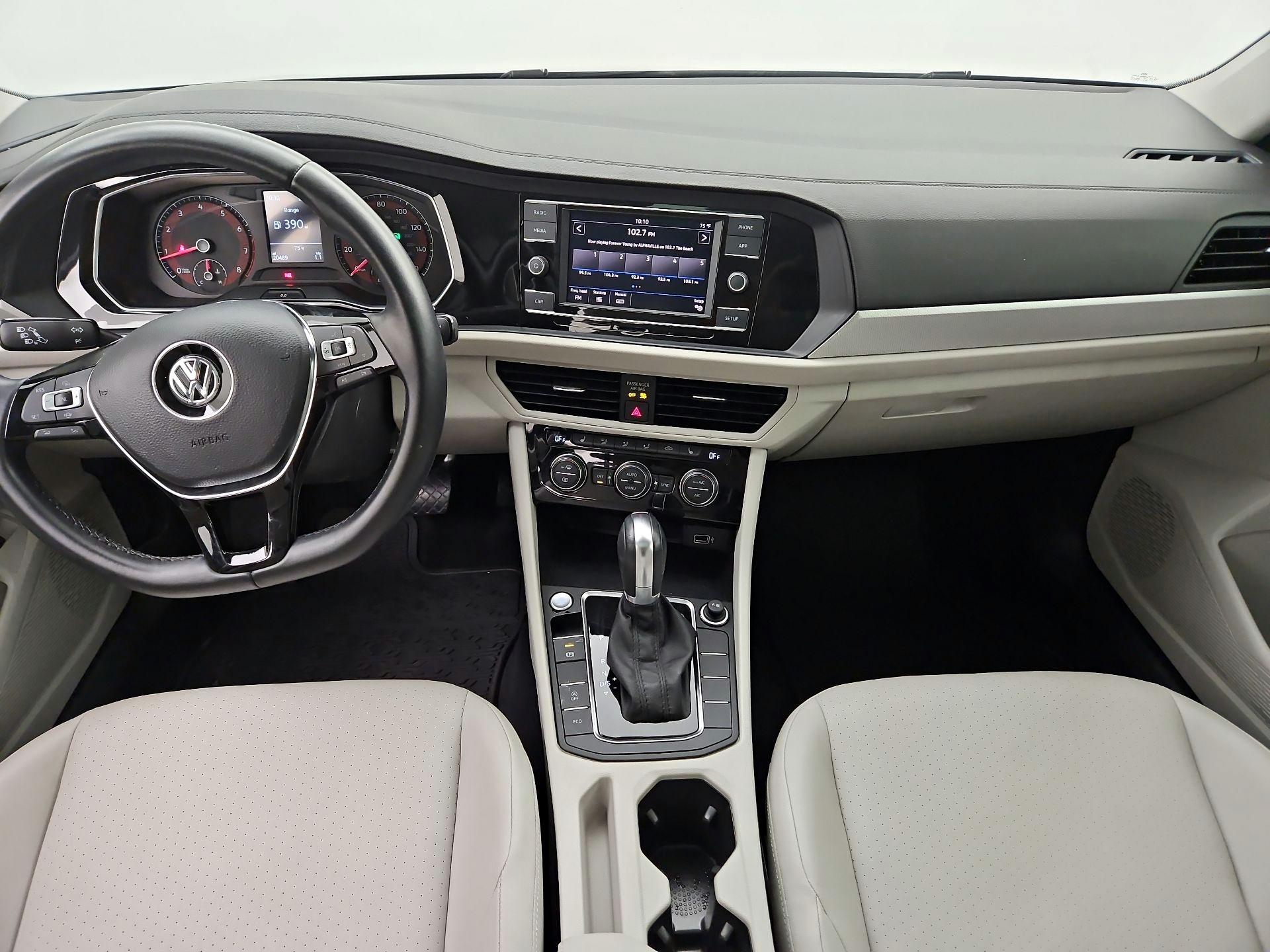 Thumbnail: 2019 Volkswagen Jetta - 9