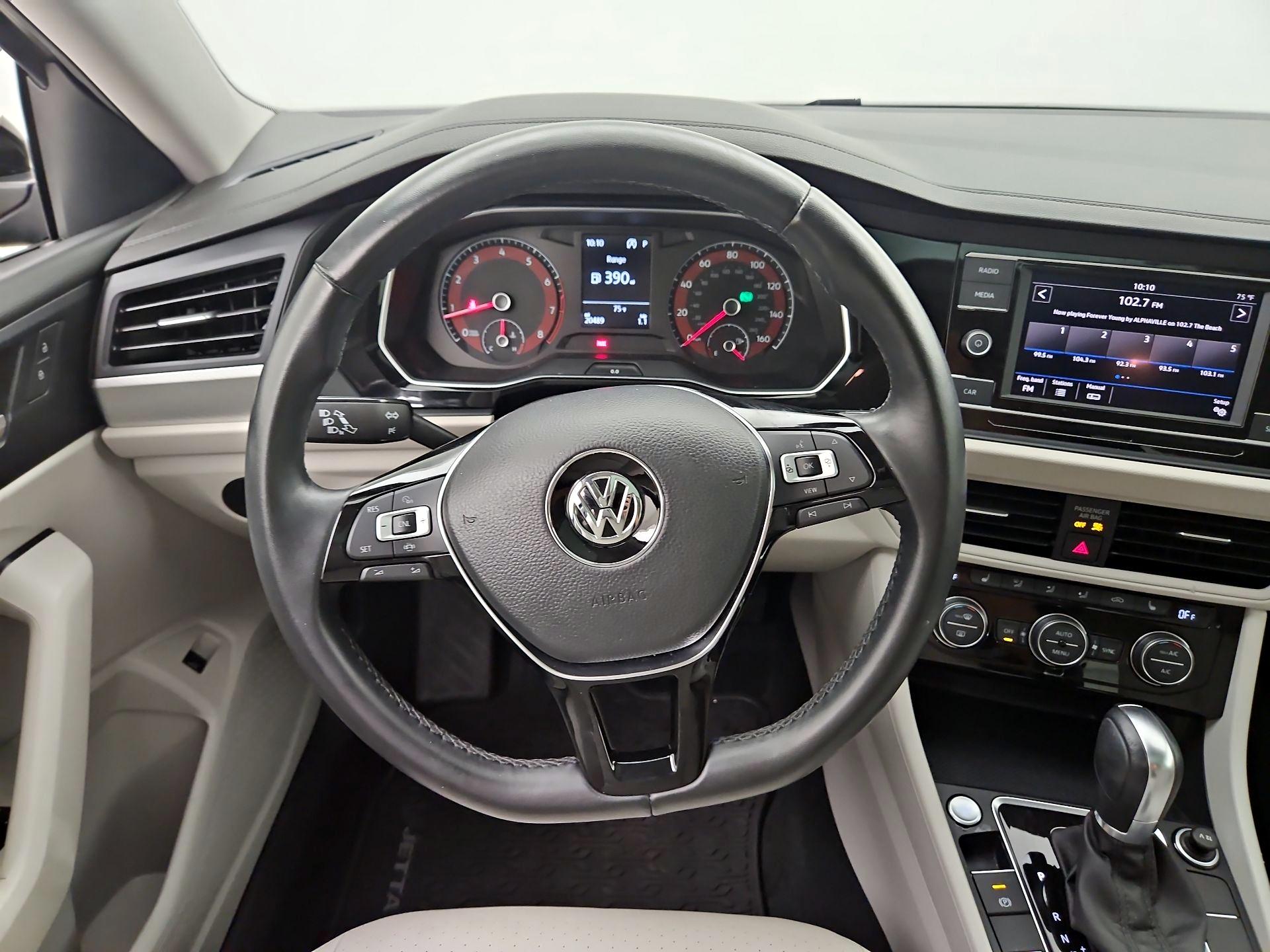 Thumbnail: 2019 Volkswagen Jetta - 10