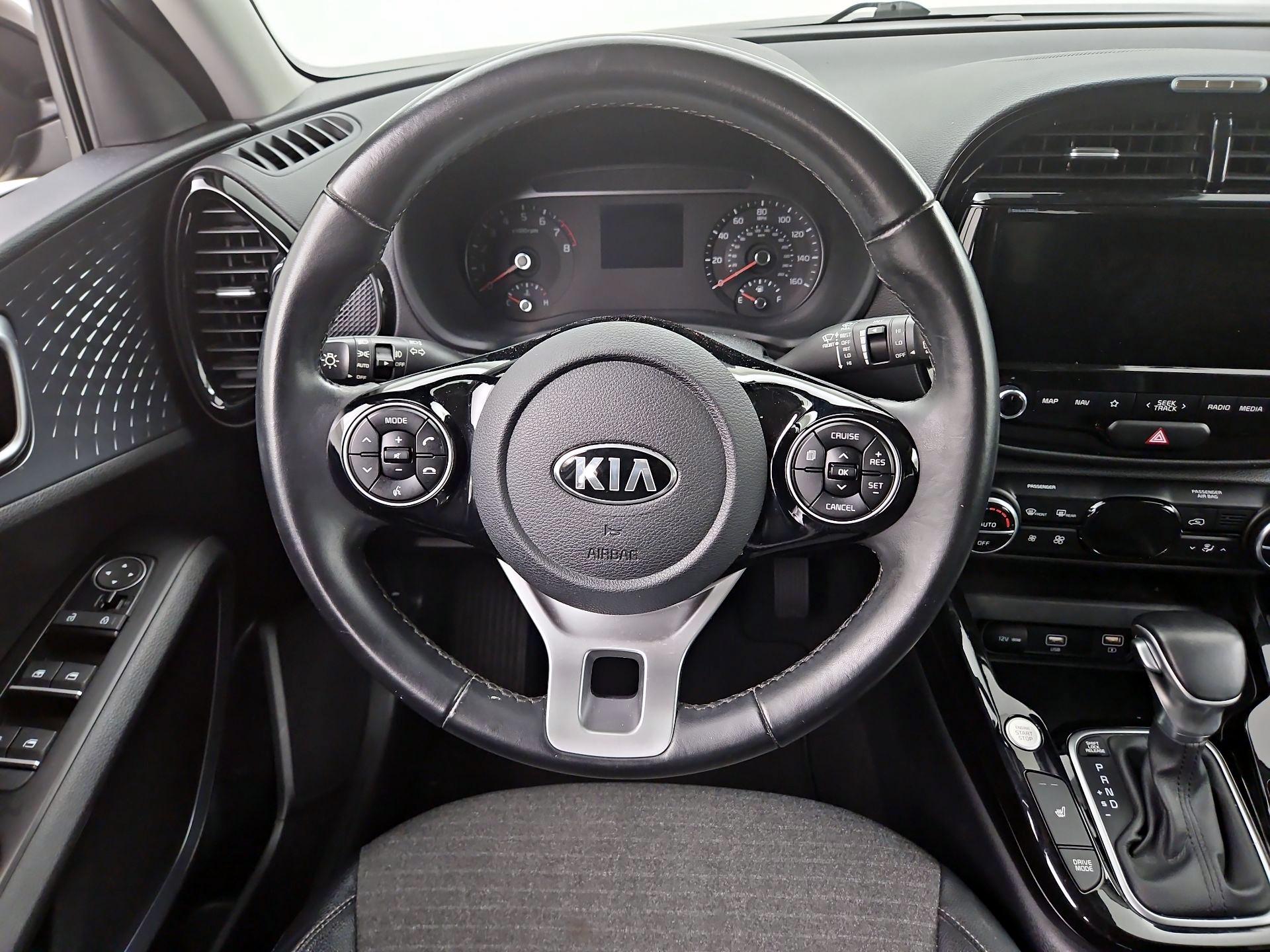 Thumbnail: 2020 Kia Soul - 10