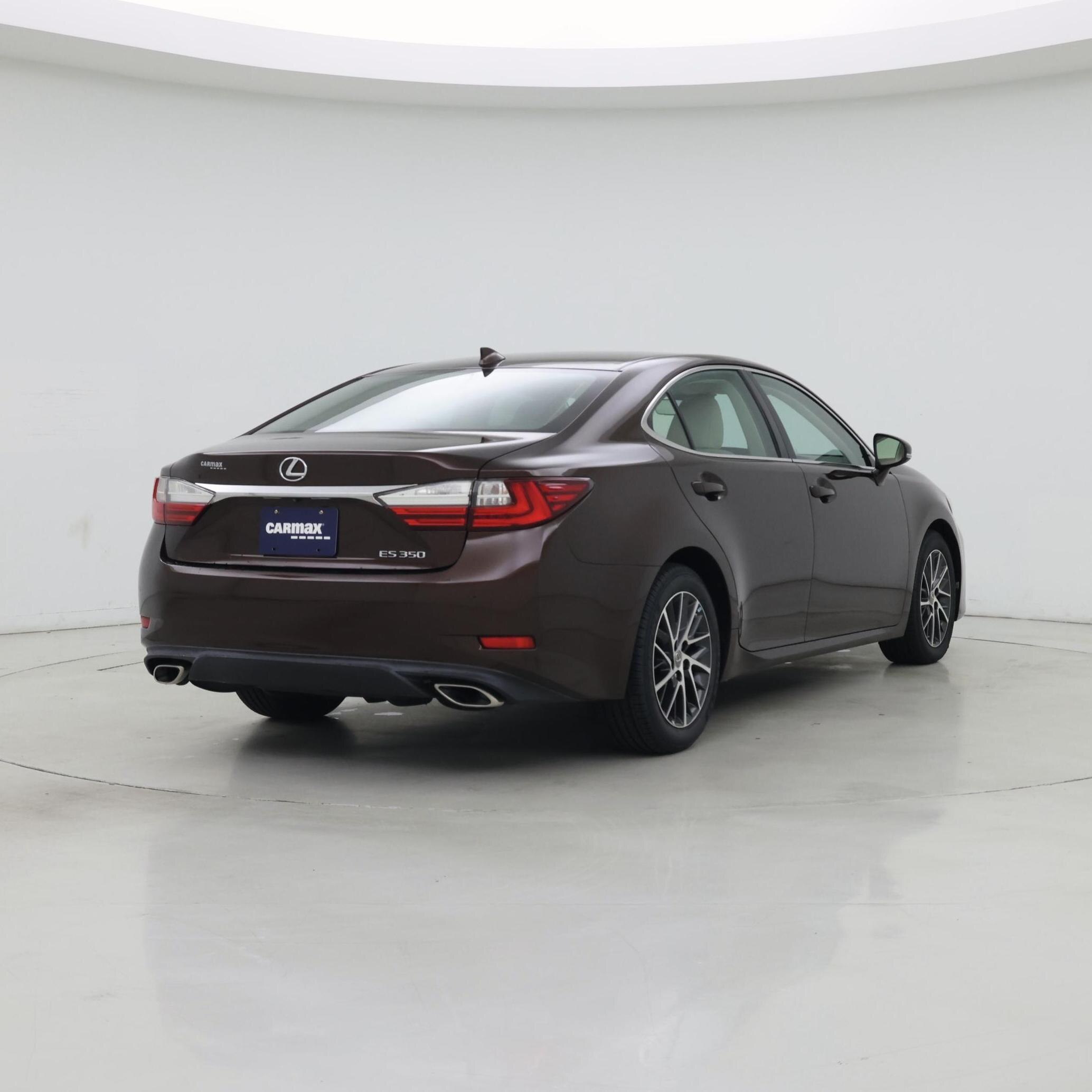 Thumbnail: 2016 Lexus ES - 8