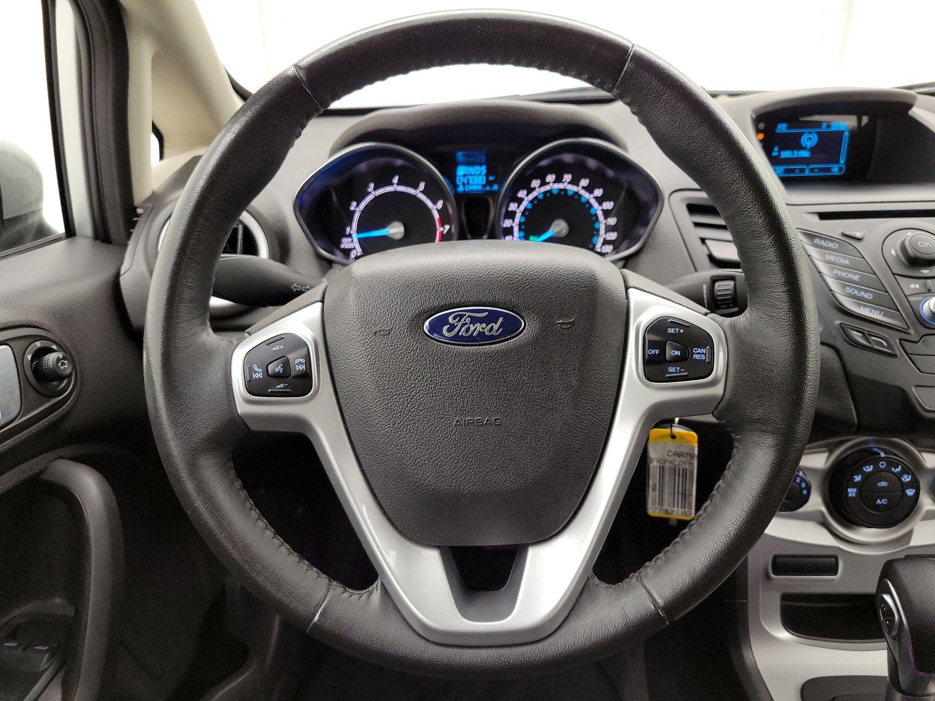 Thumbnail: 2015 Ford Fiesta - 10