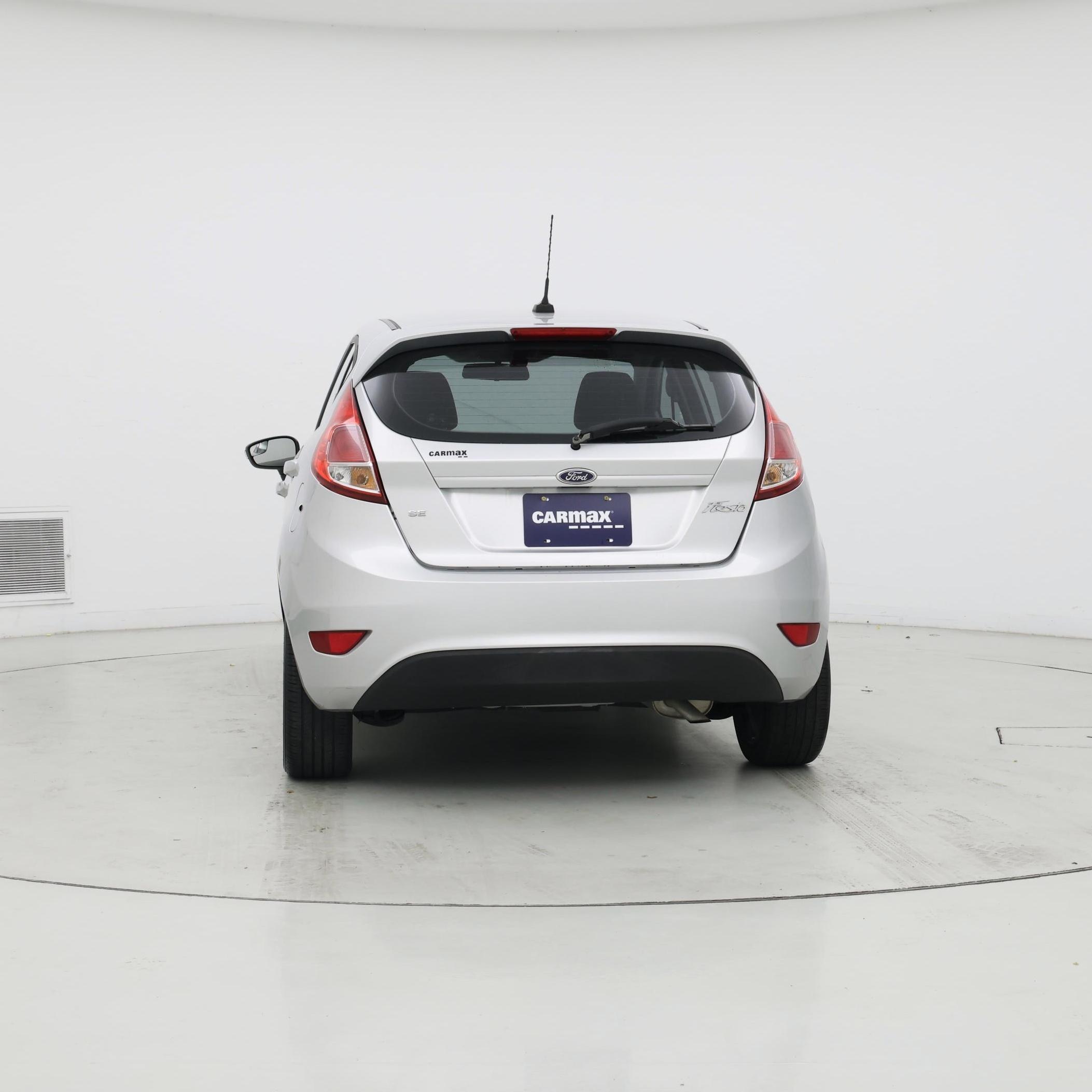 Thumbnail: 2015 Ford Fiesta - 6