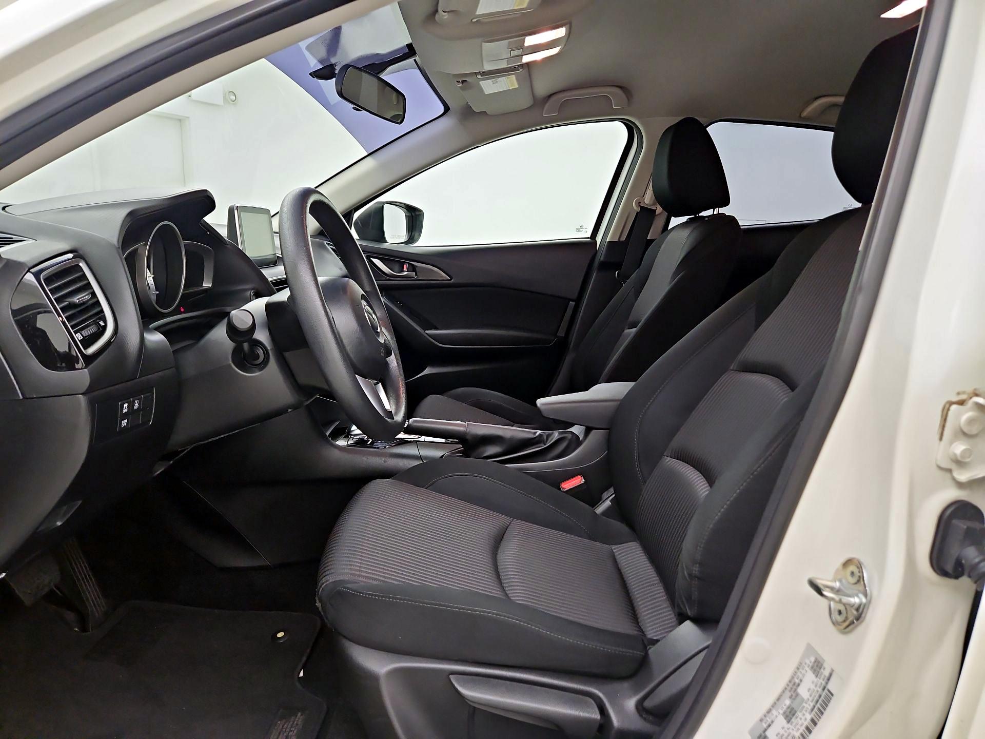 Thumbnail: 2016 Mazda Mazda3 - 11