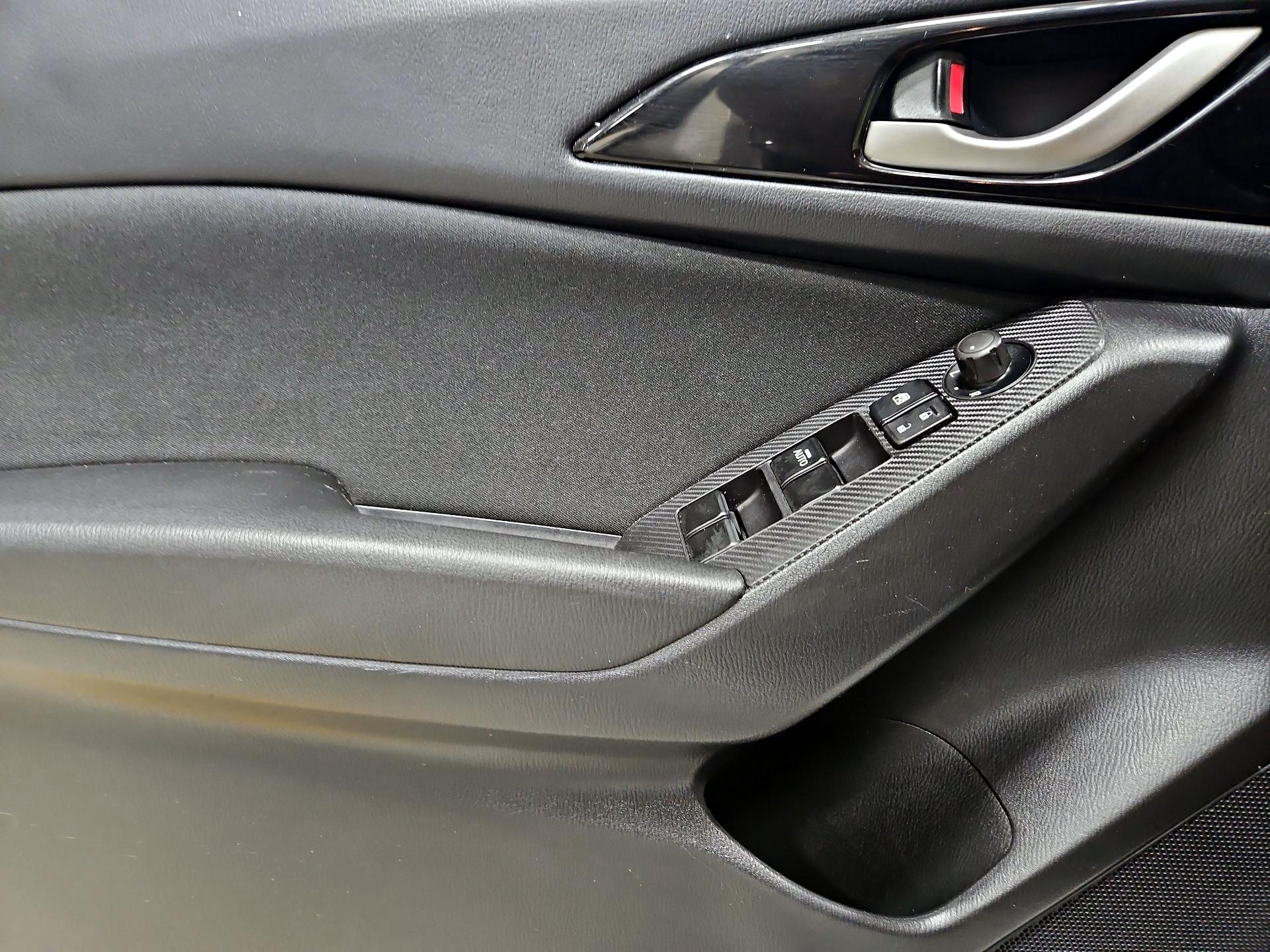 Thumbnail: 2016 Mazda Mazda3 - 12