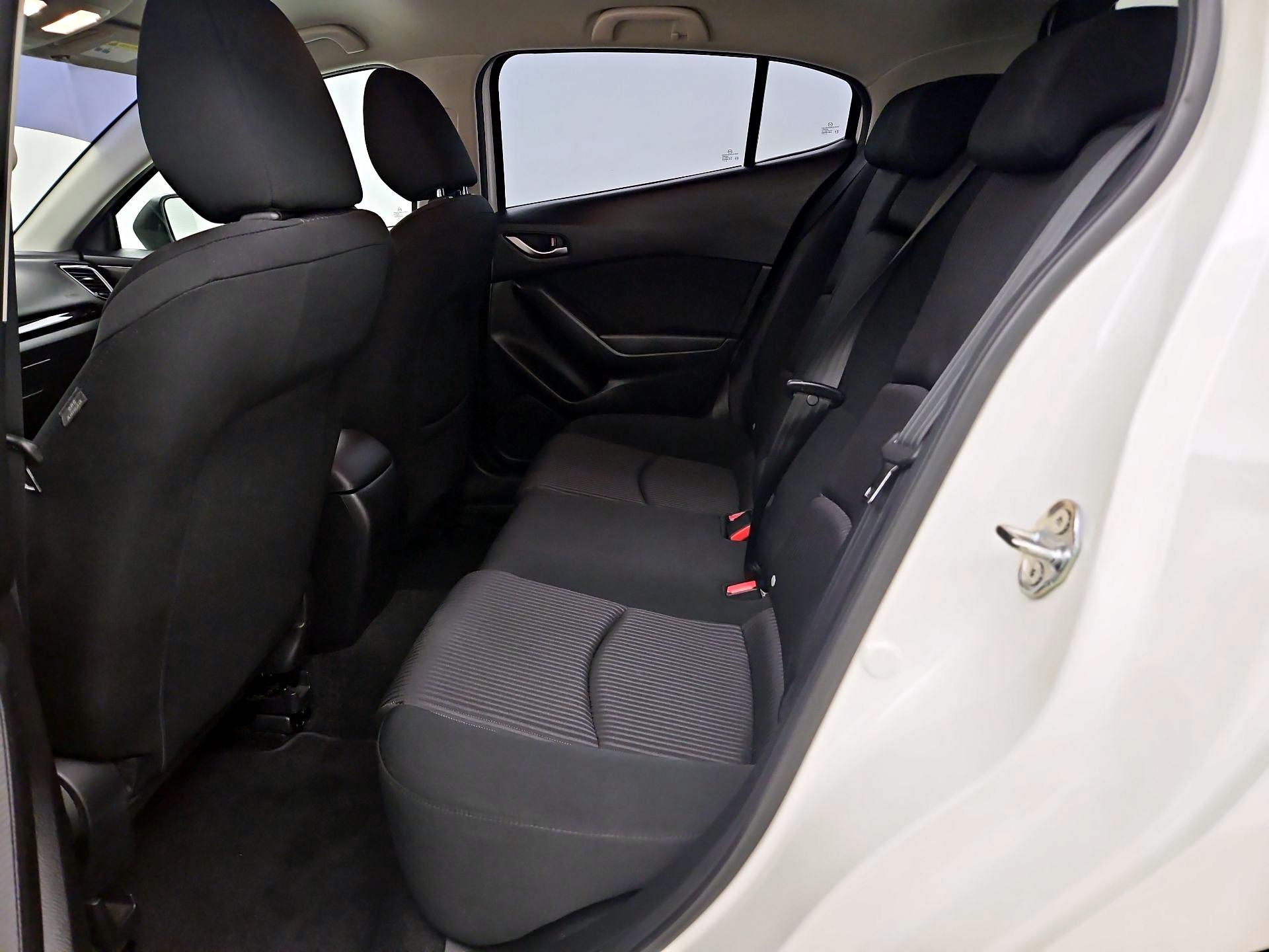 Thumbnail: 2016 Mazda Mazda3 - 19