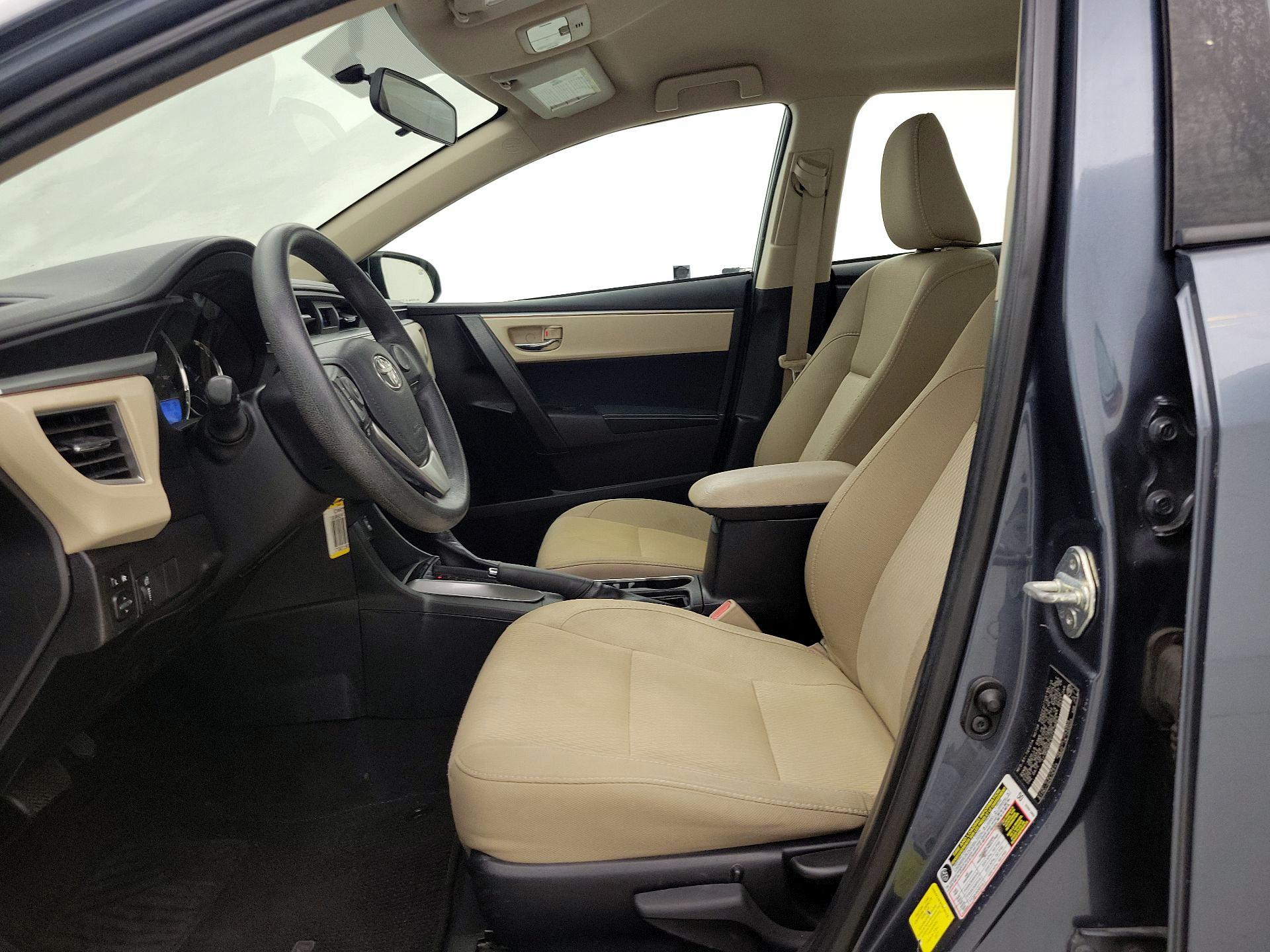 Thumbnail: 2015 Toyota Corolla - 11