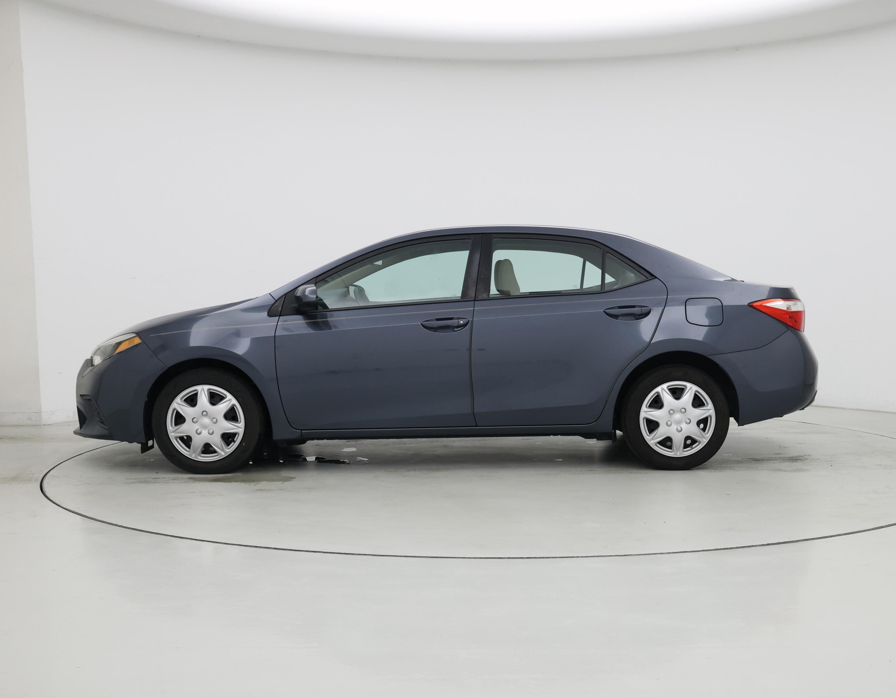 Thumbnail: 2015 Toyota Corolla - 3