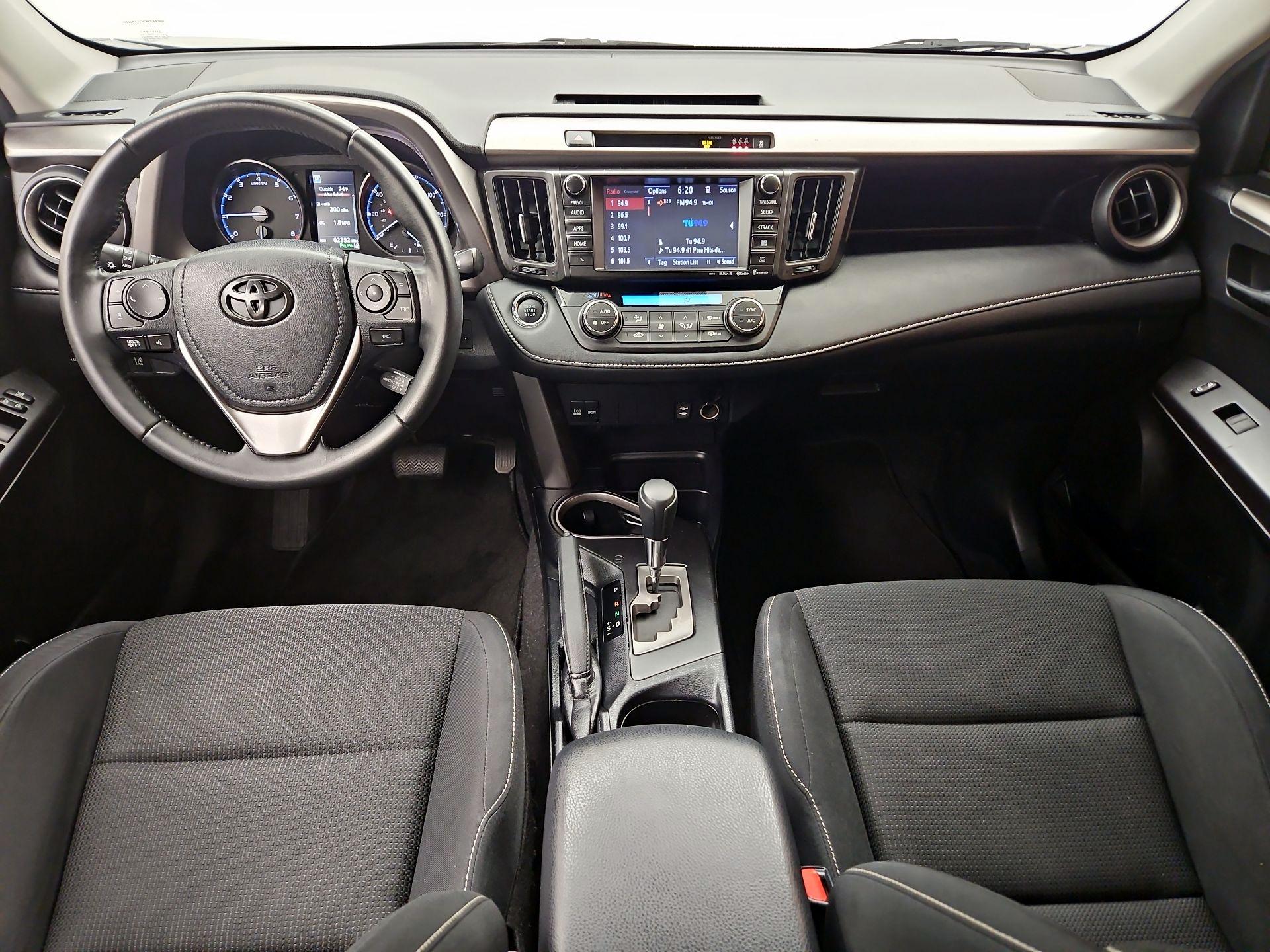 Thumbnail: 2018 Toyota RAV4 - 9