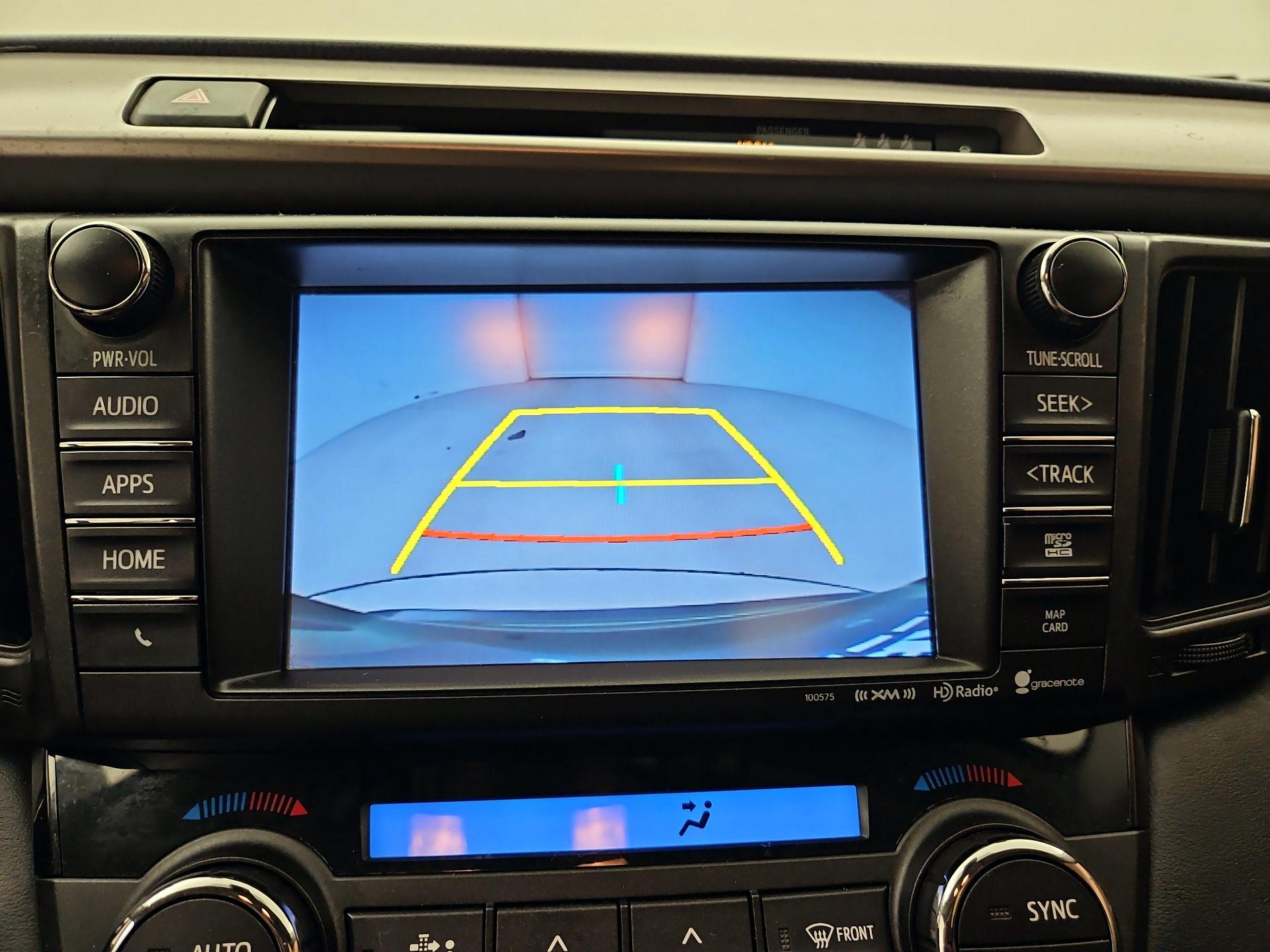 Thumbnail: 2018 Toyota RAV4 - 14