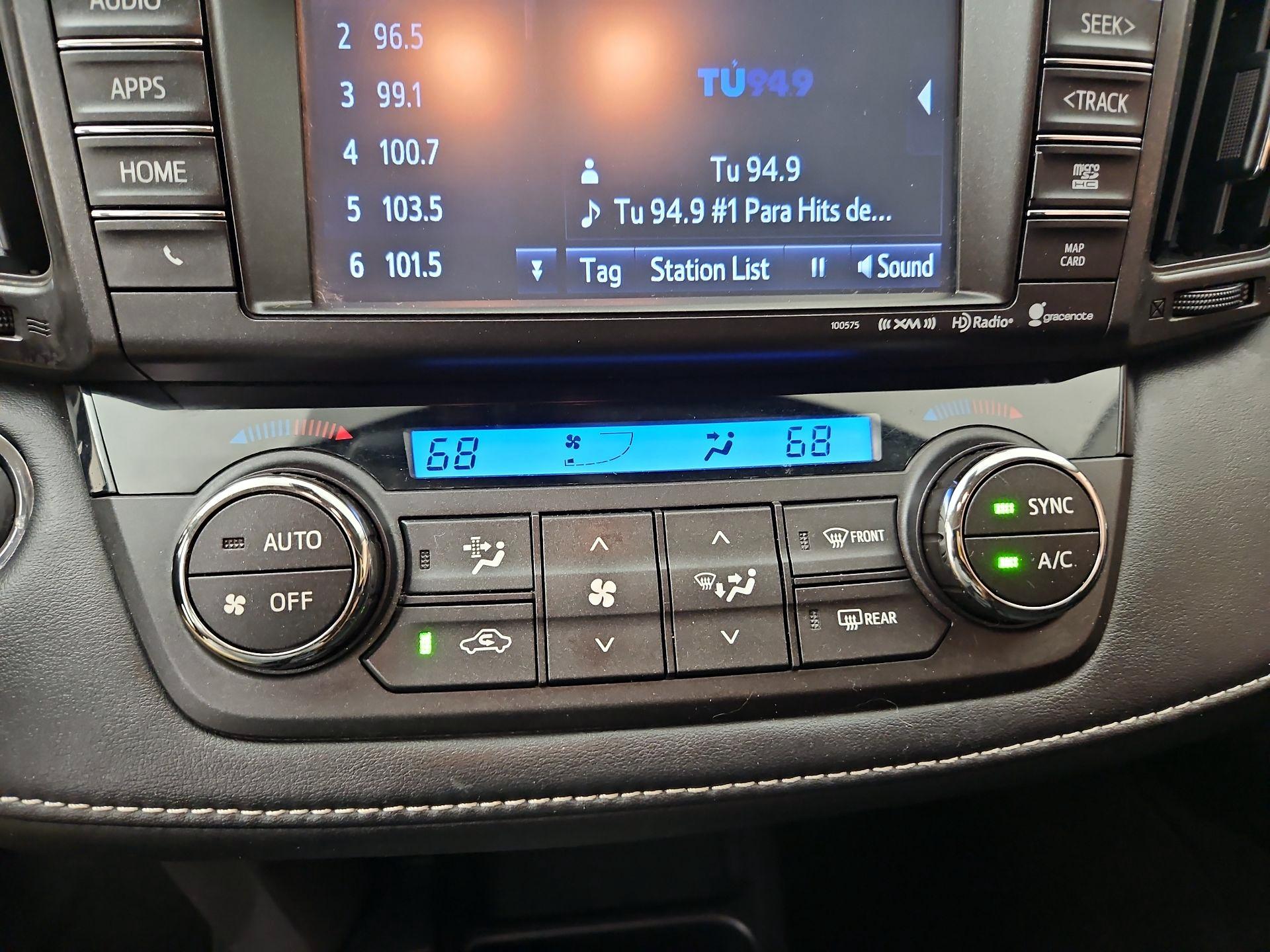Thumbnail: 2018 Toyota RAV4 - 16