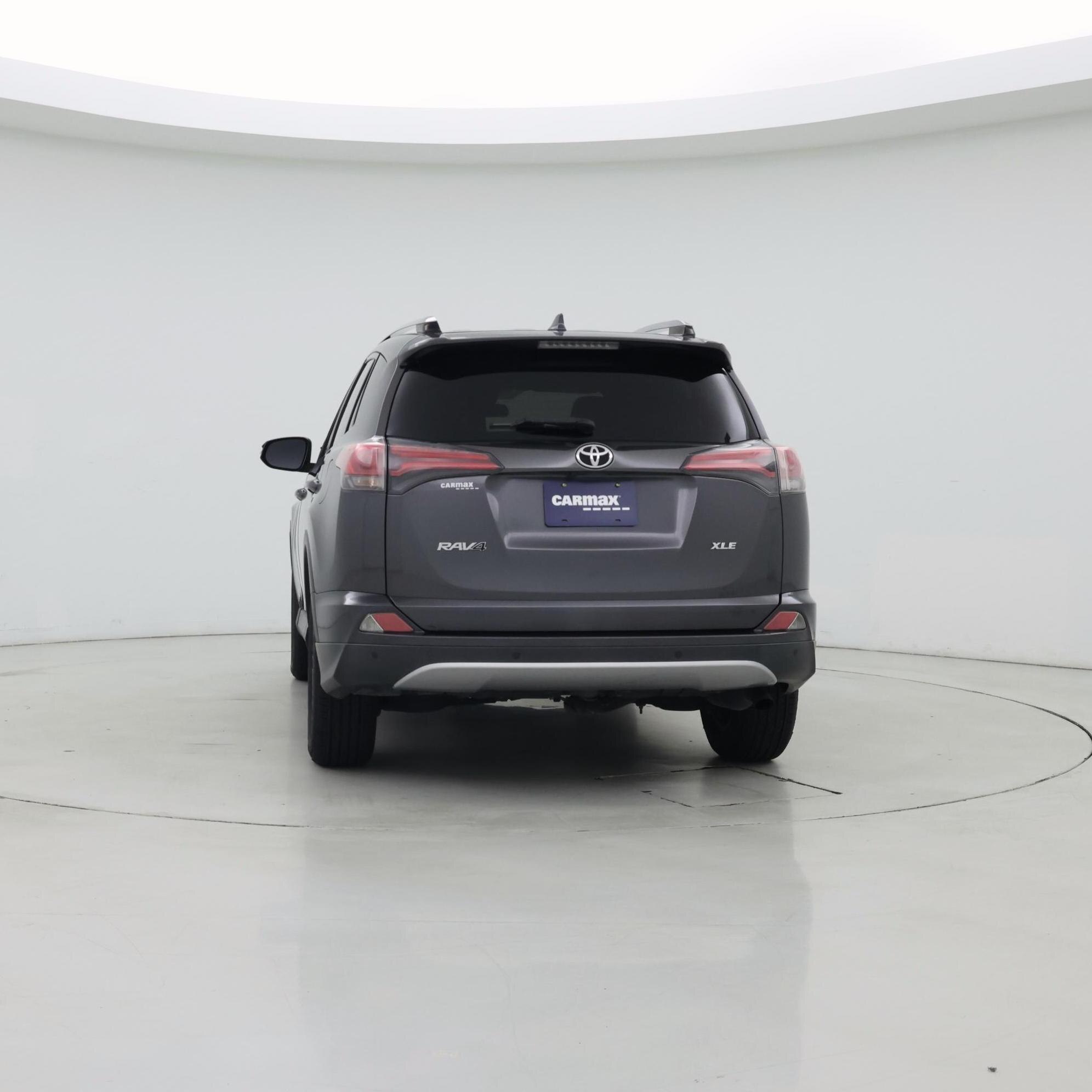 Thumbnail: 2018 Toyota RAV4 - 6