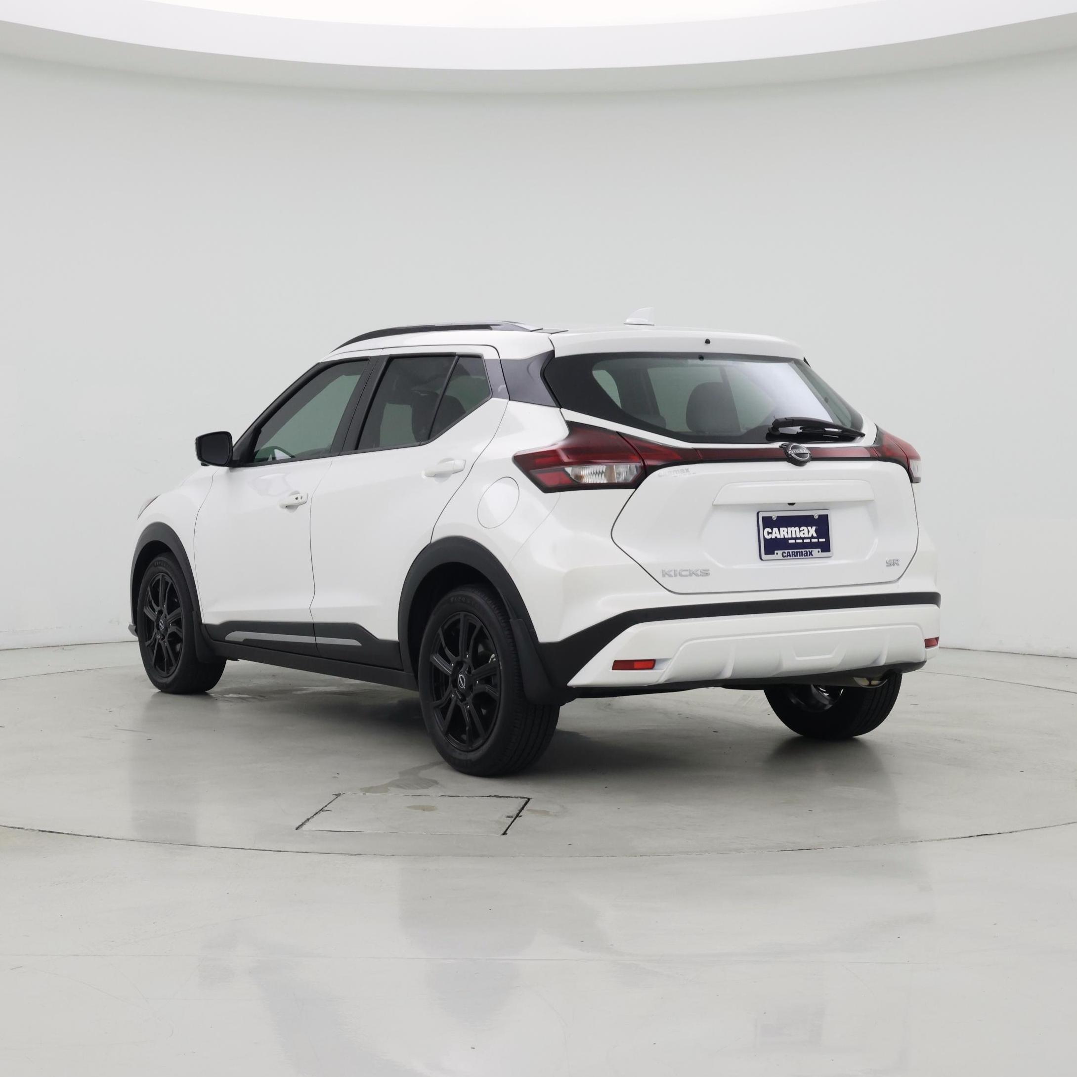 Thumbnail: 2024 Nissan Kicks - 2