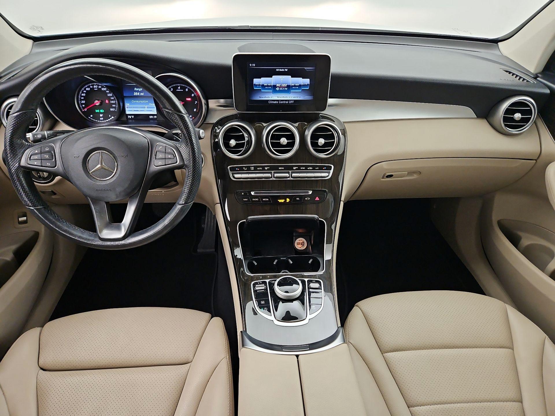Thumbnail: 2019 Mercedes-Benz GLC - 9