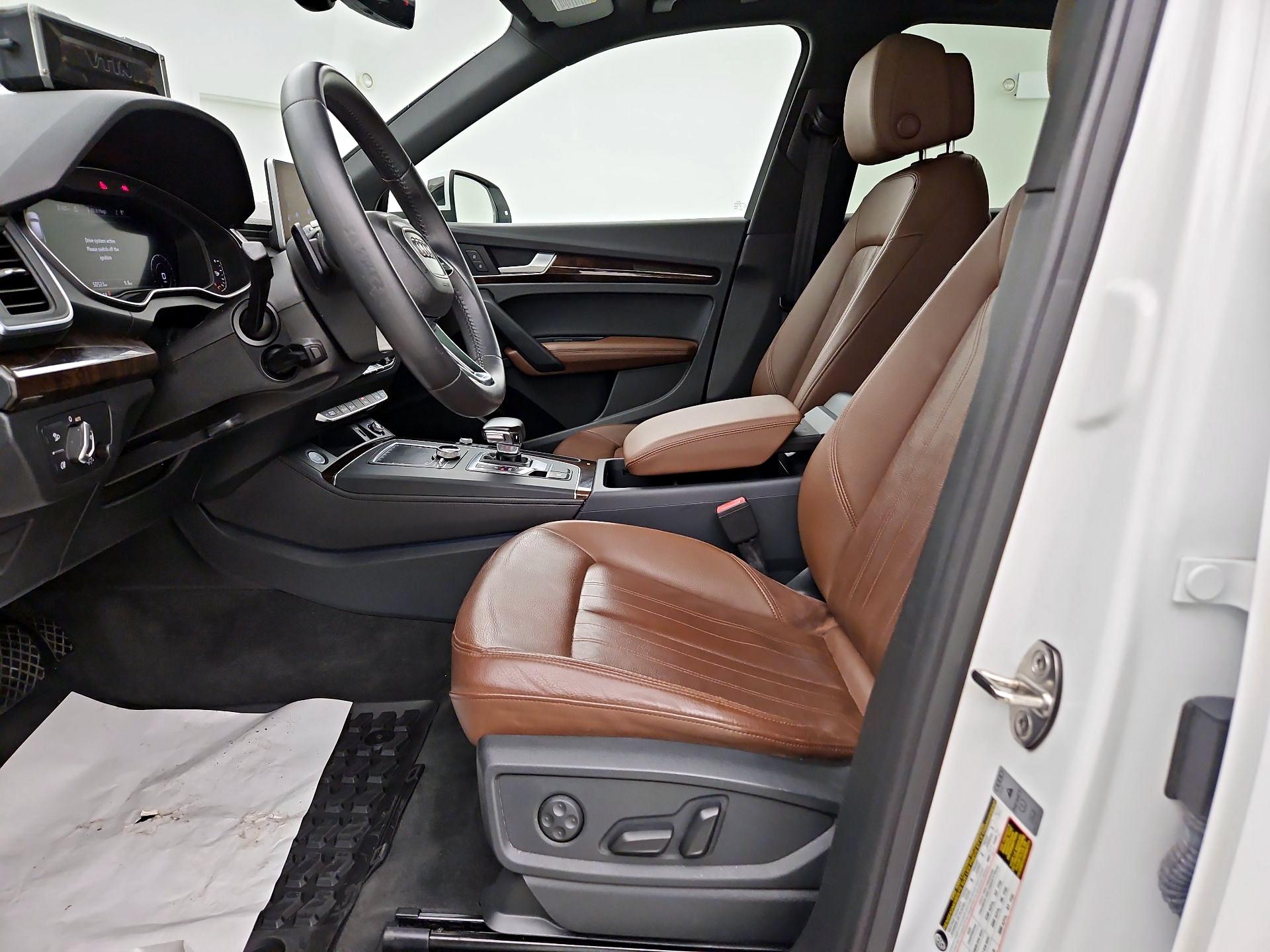 Thumbnail: 2019 Audi Q5 - 11