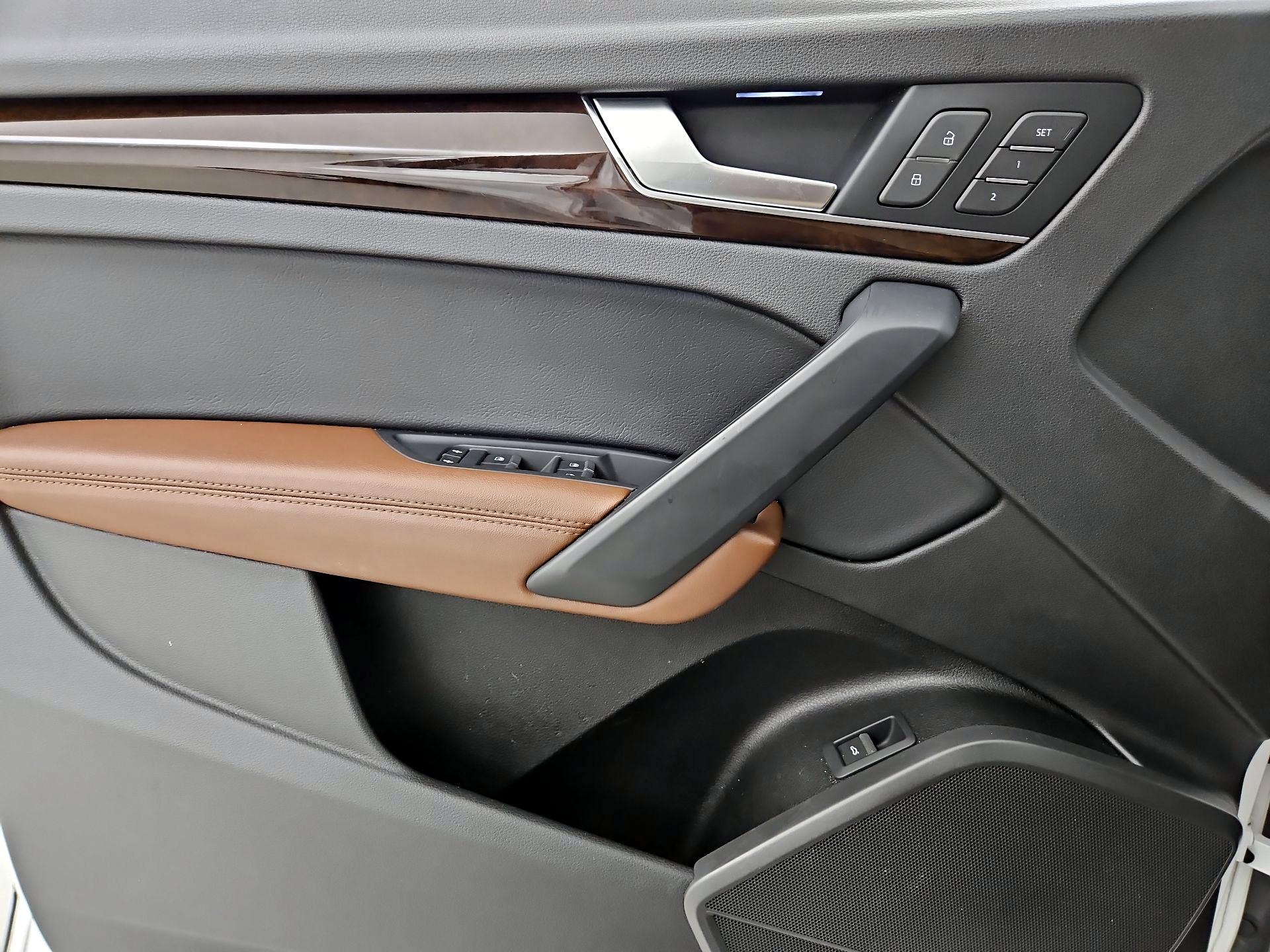 Thumbnail: 2019 Audi Q5 - 12