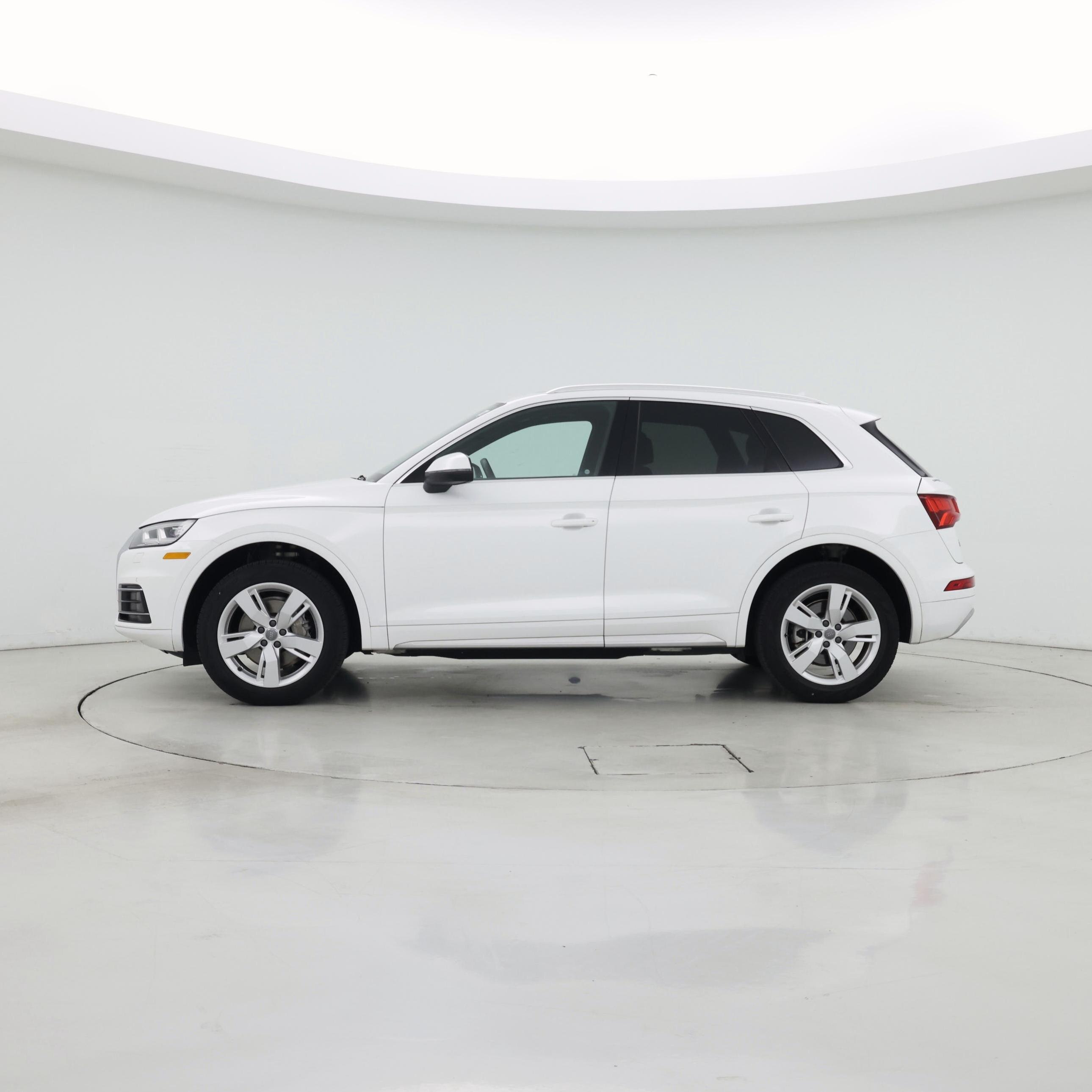 Thumbnail: 2019 Audi Q5 - 3