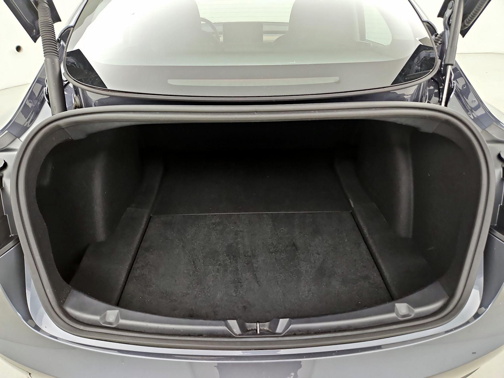 Thumbnail: 2023 Tesla Model 3 - 19