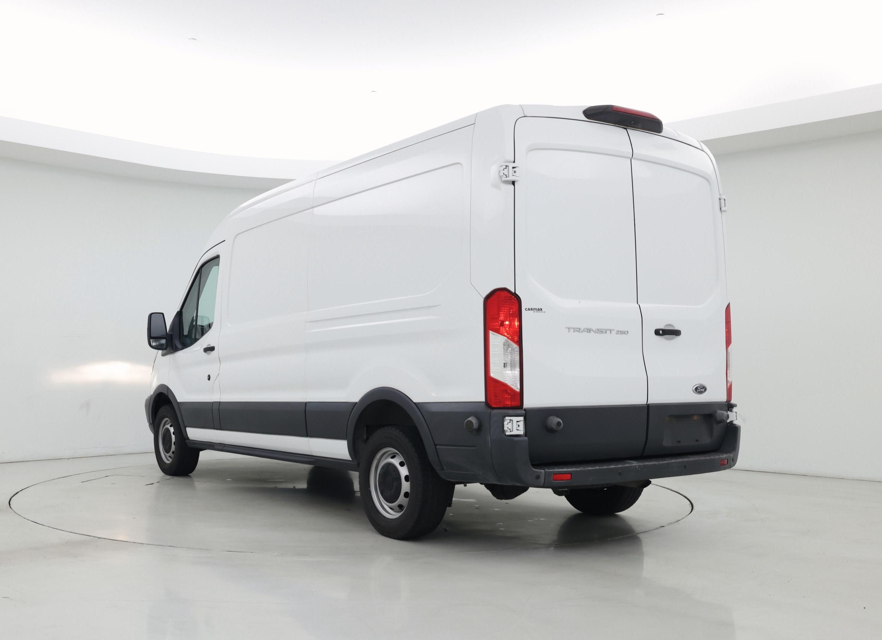 Thumbnail: 2018 Ford Transit Series - 2