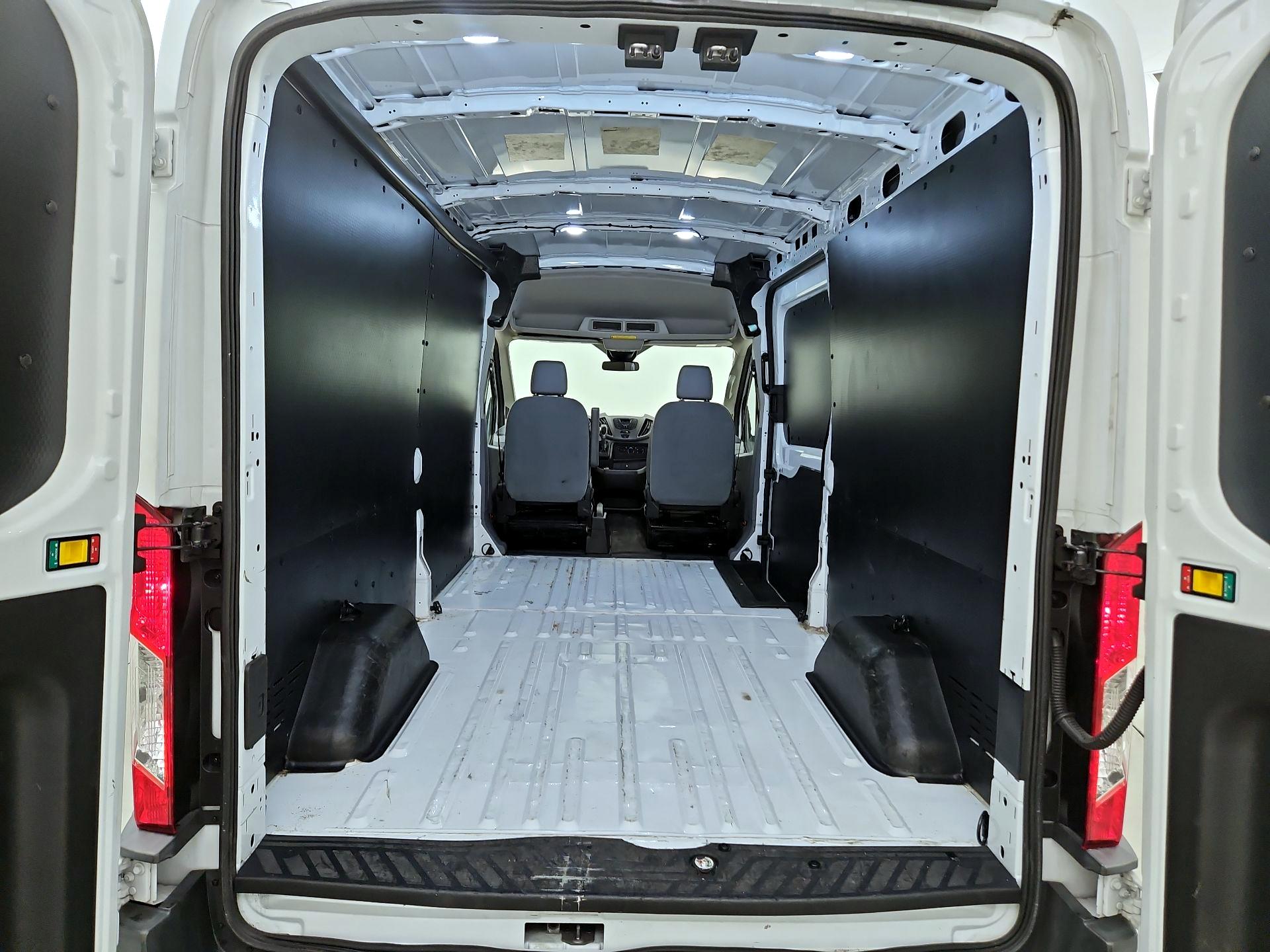 Thumbnail: 2018 Ford Transit Series - 20