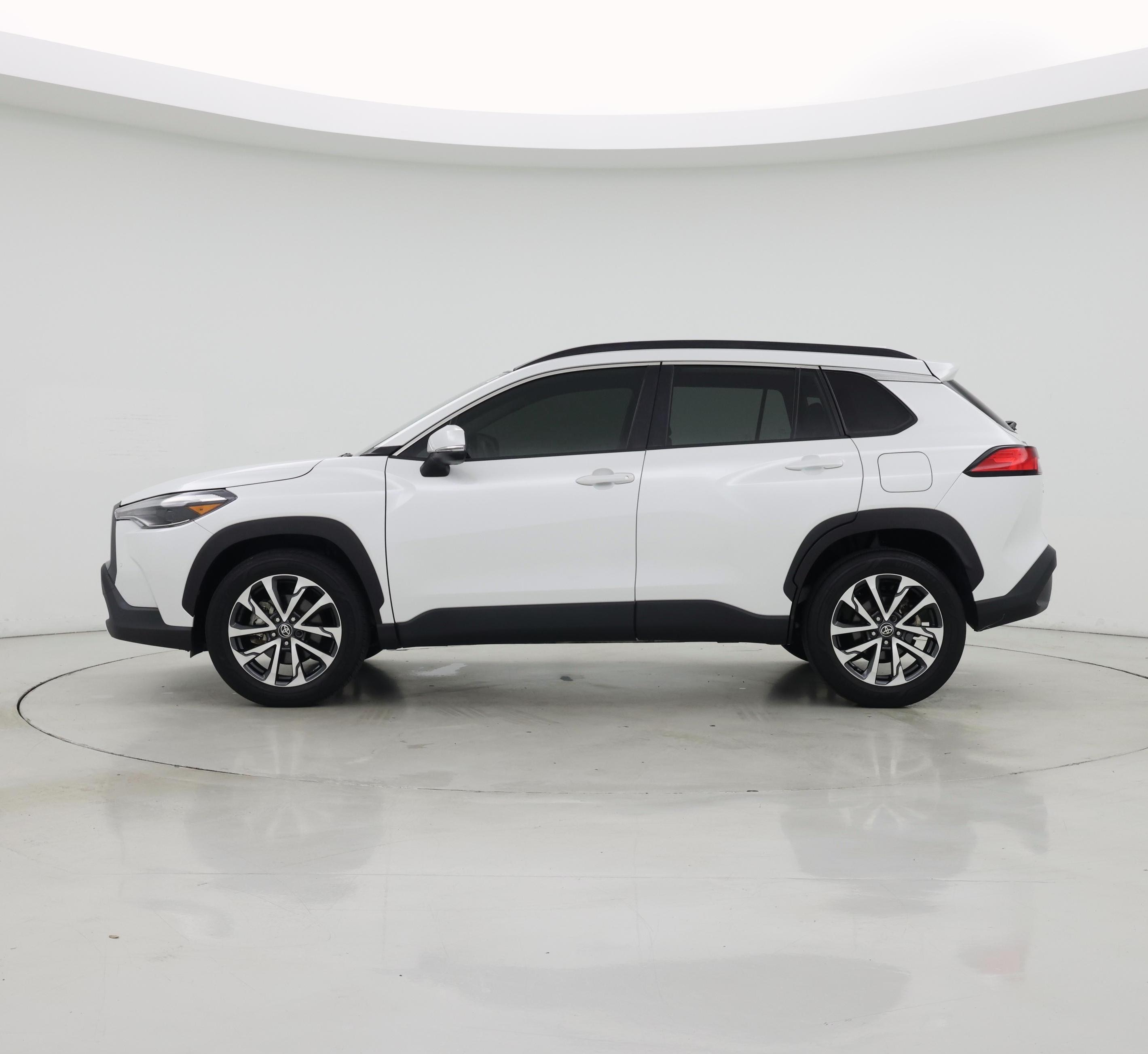 Thumbnail: 2022 Toyota Corolla Cross - 3