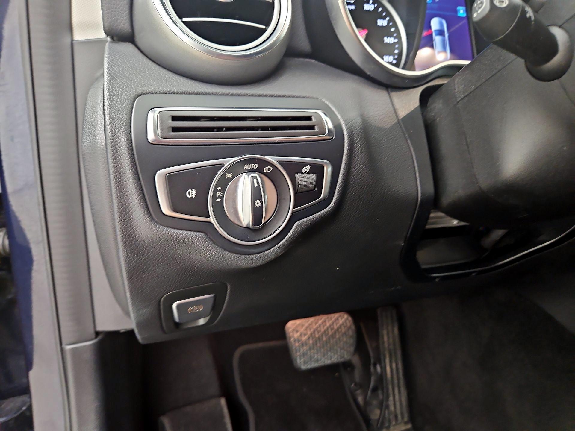Thumbnail: 2019 Mercedes-Benz C-Class - 13
