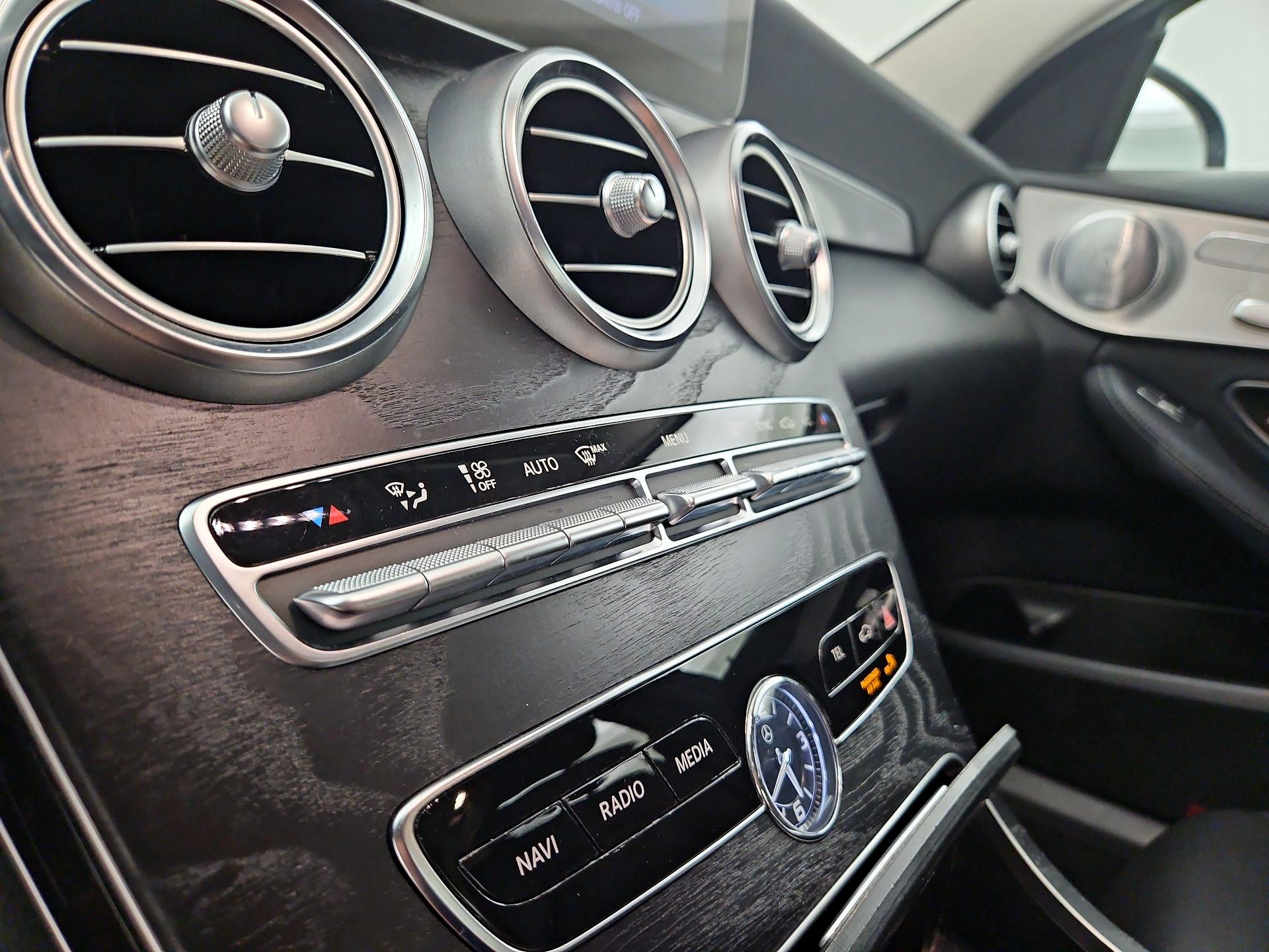 Thumbnail: 2019 Mercedes-Benz C-Class - 17