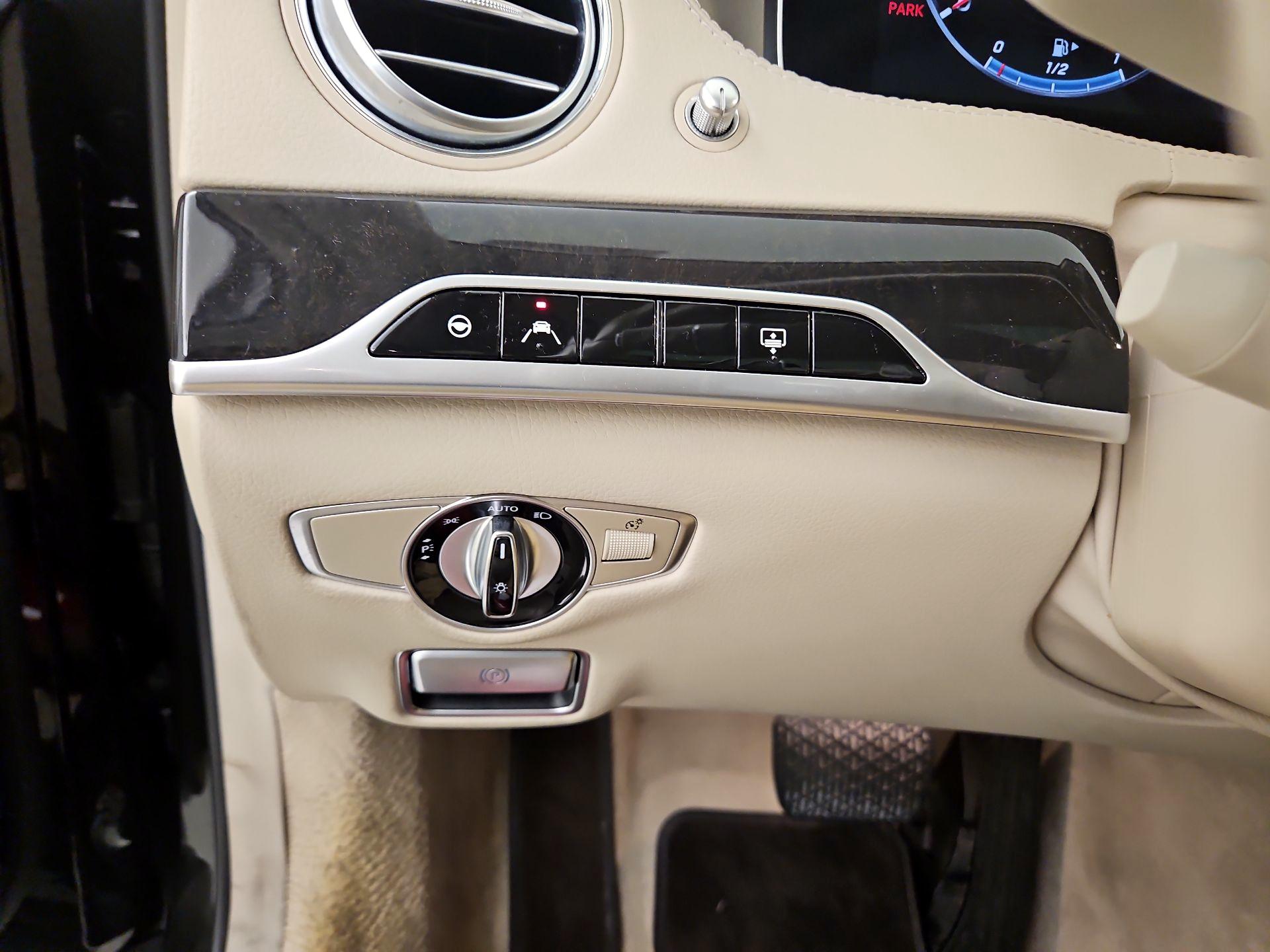 Thumbnail: 2018 Mercedes-Benz S-Class - 13