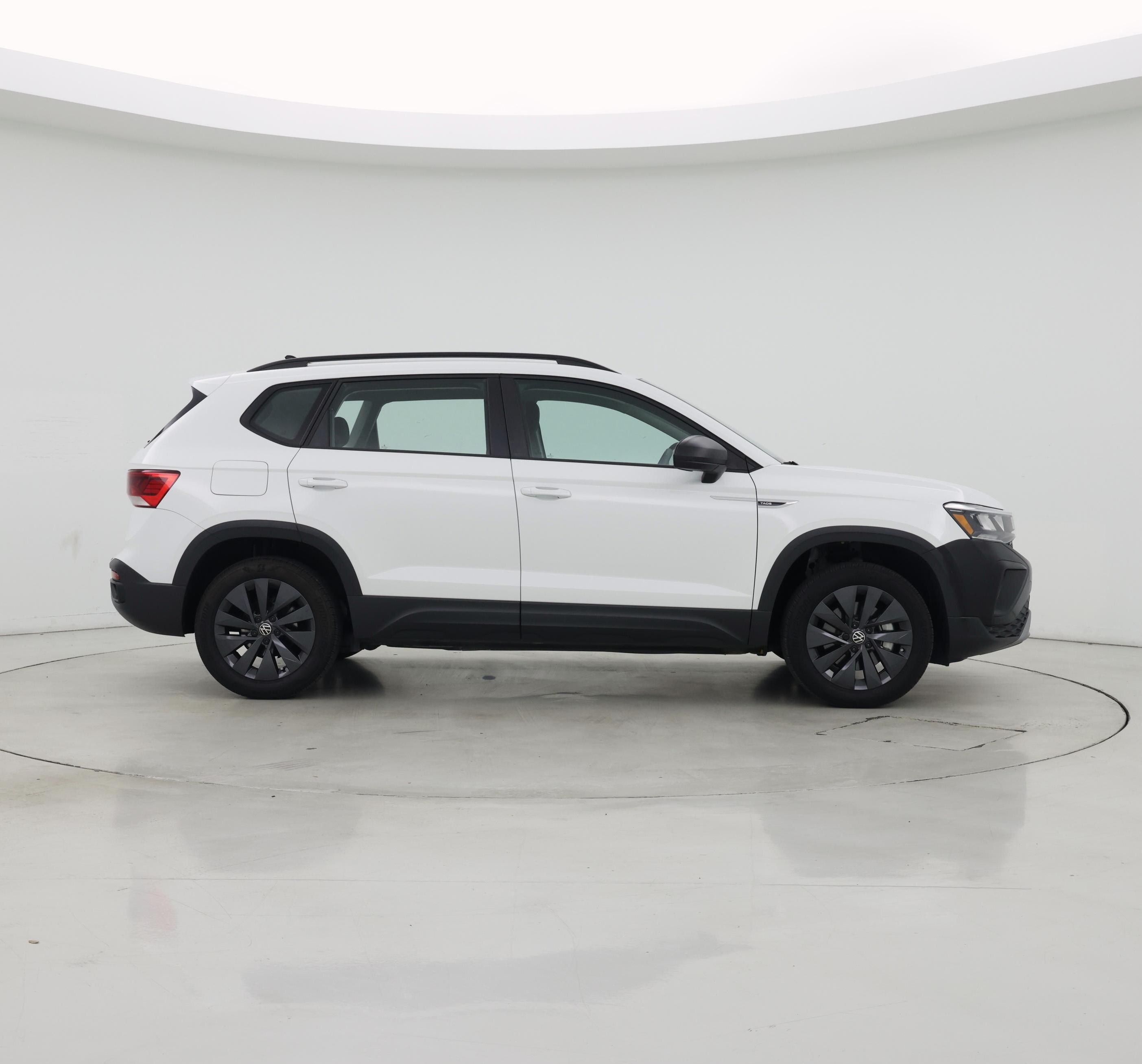 Thumbnail: 2024 Volkswagen Taos - 7