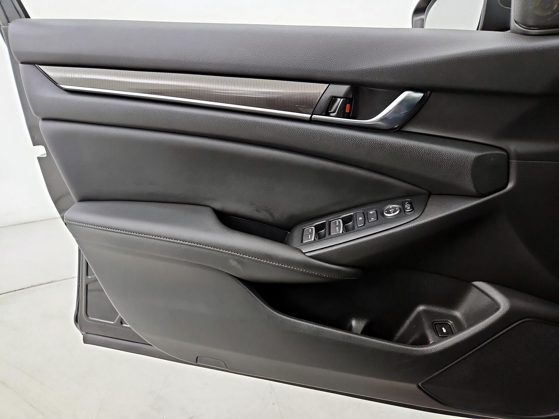 Thumbnail: 2020 Honda Accord - 12