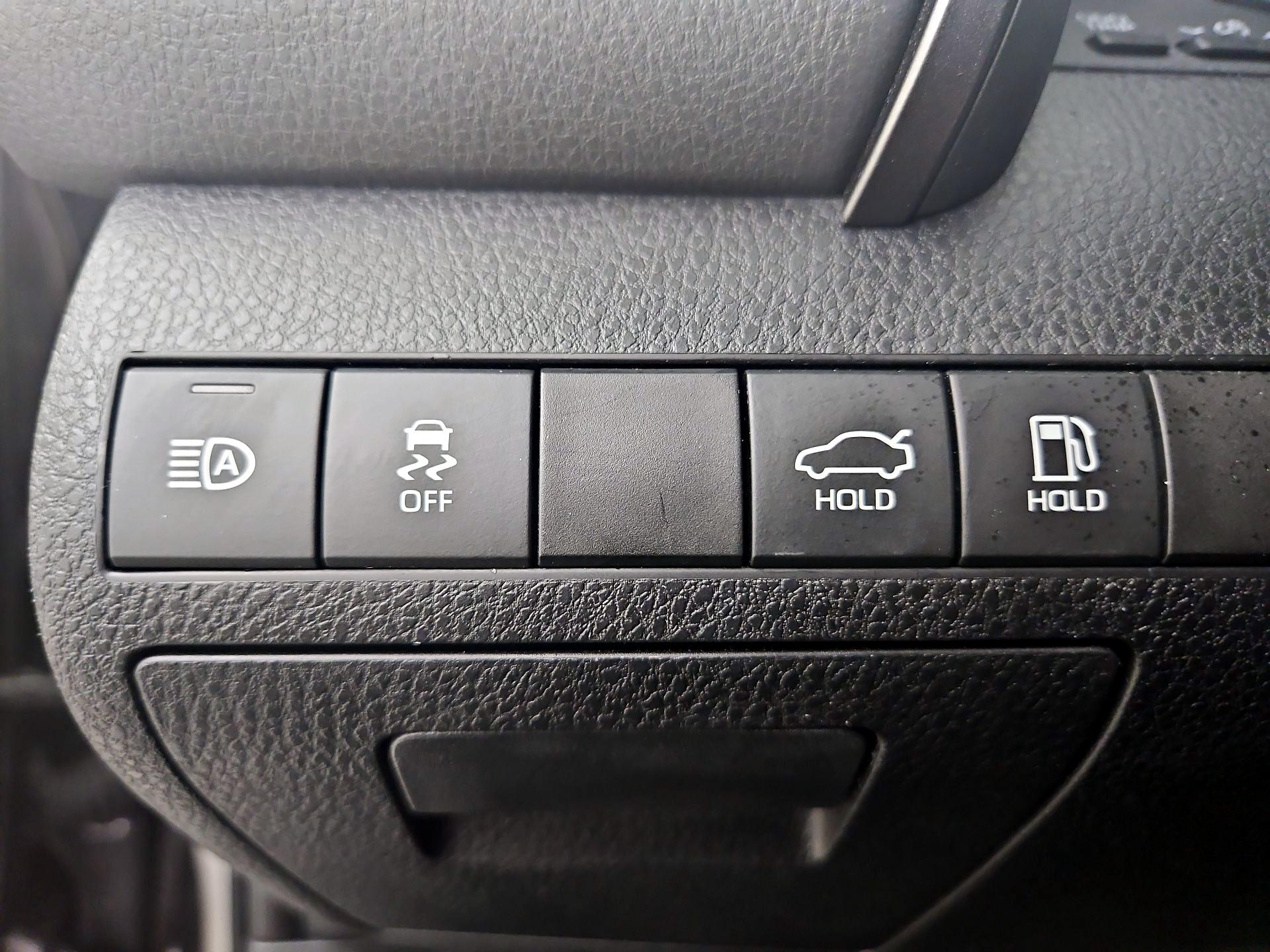 Thumbnail: 2020 Toyota Camry - 13