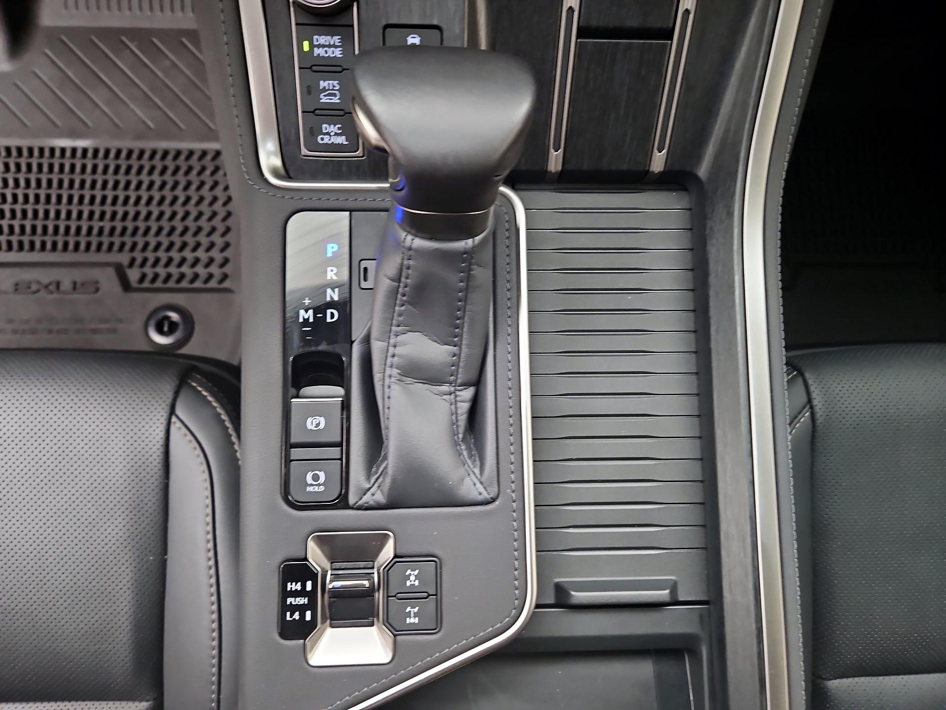 Thumbnail: 2024 Lexus GX - 18