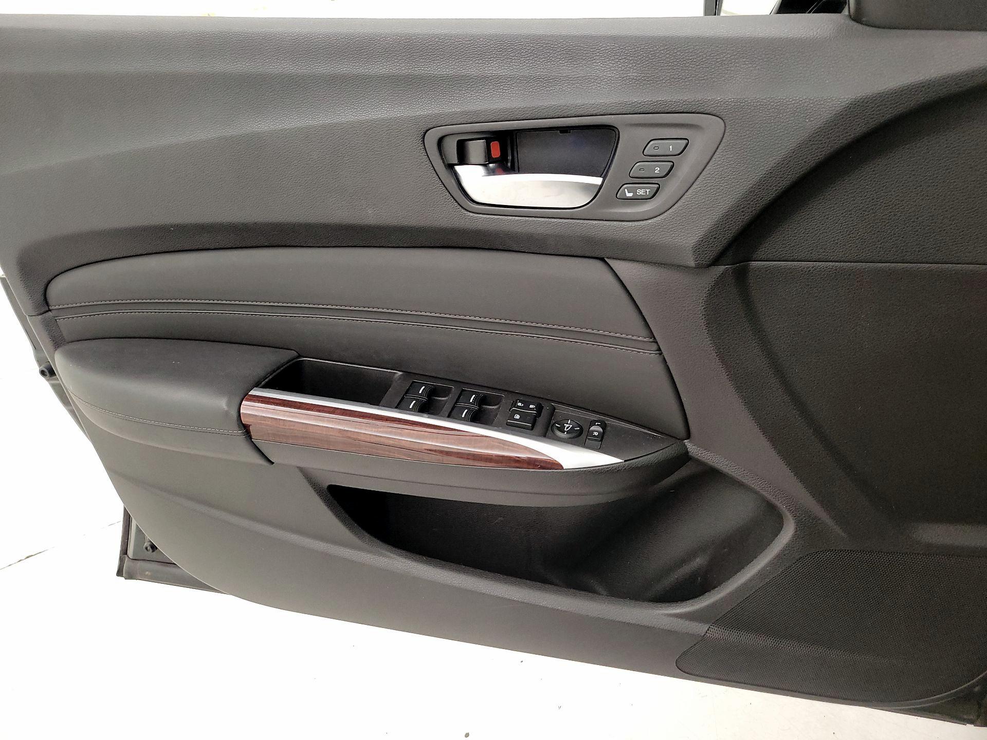 Thumbnail: 2015 Acura TLX - 12