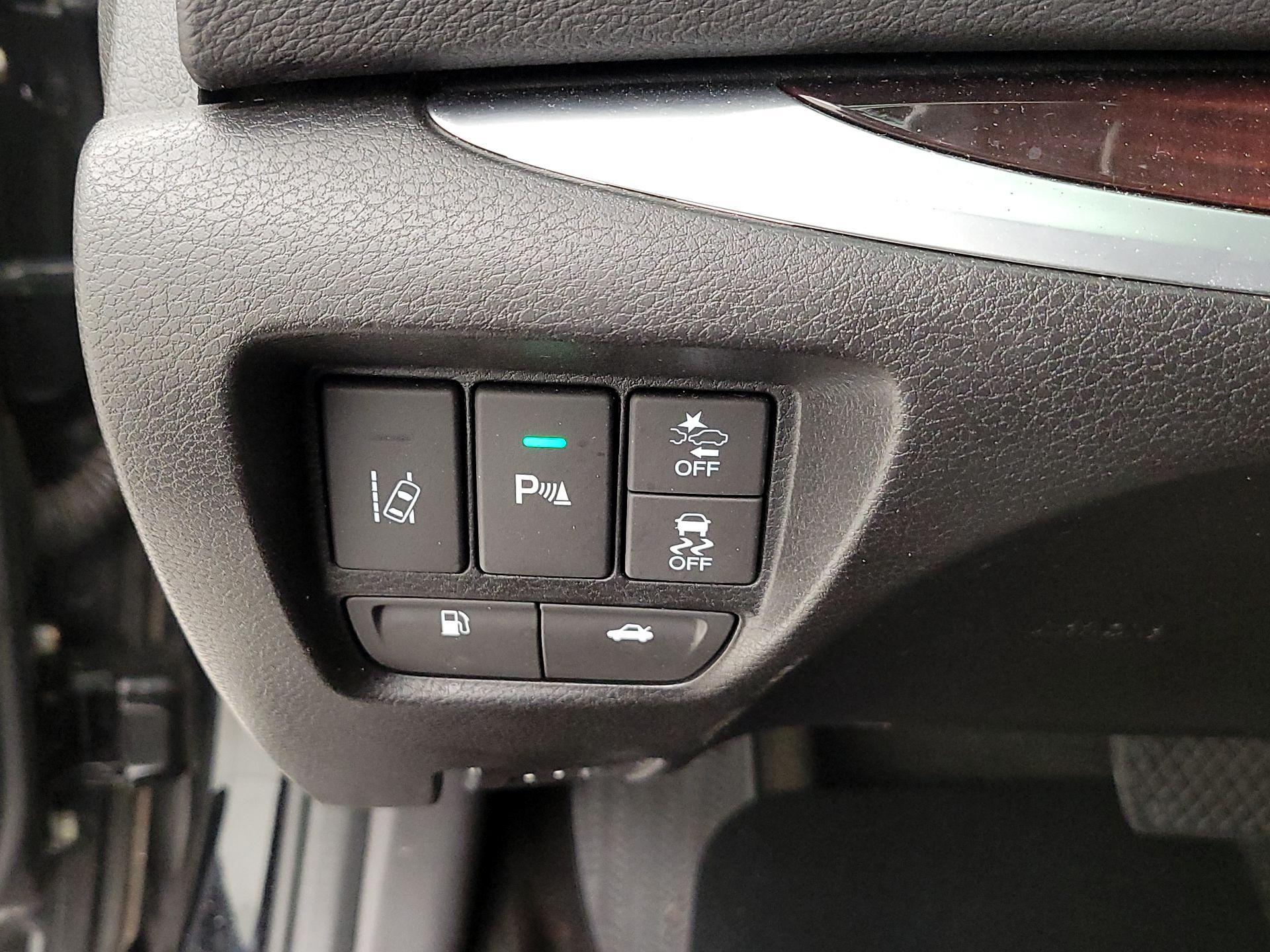 Thumbnail: 2015 Acura TLX - 13