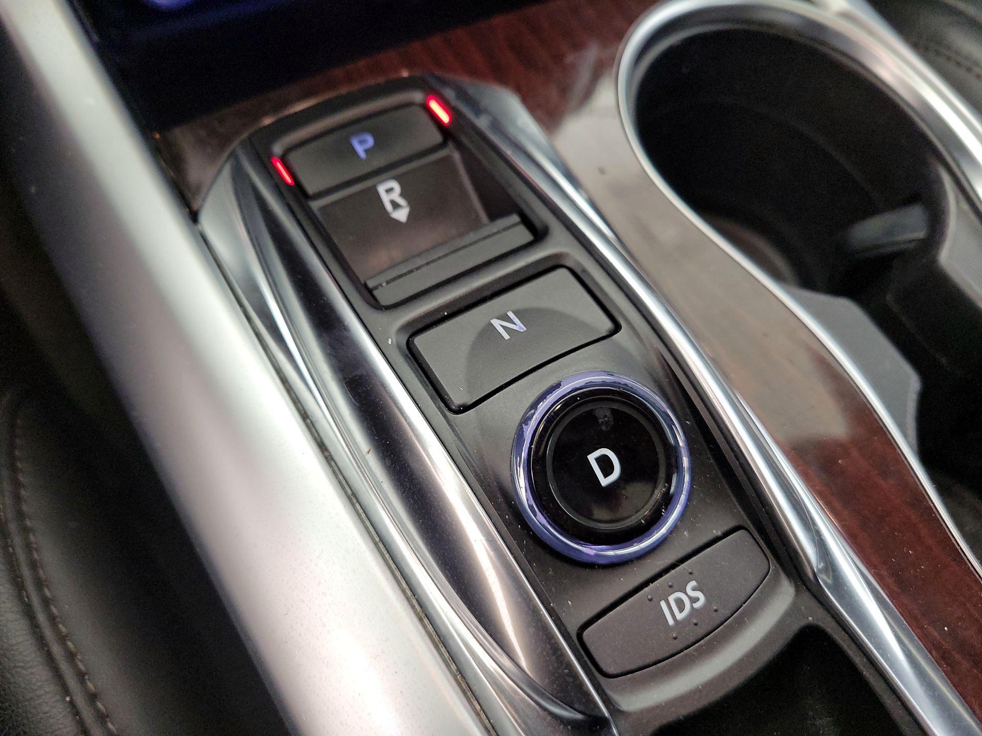 Thumbnail: 2015 Acura TLX - 18